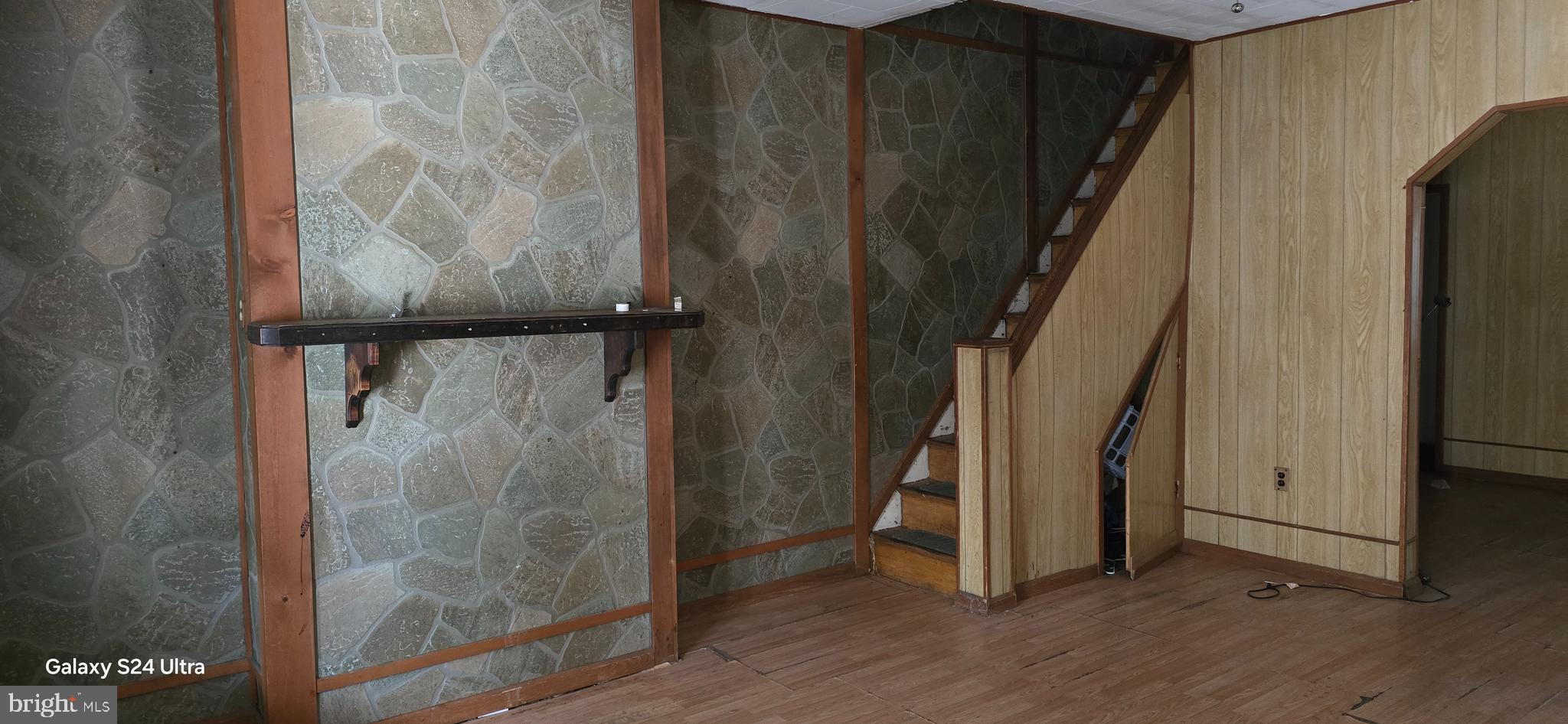 MAYFAIR - Residential