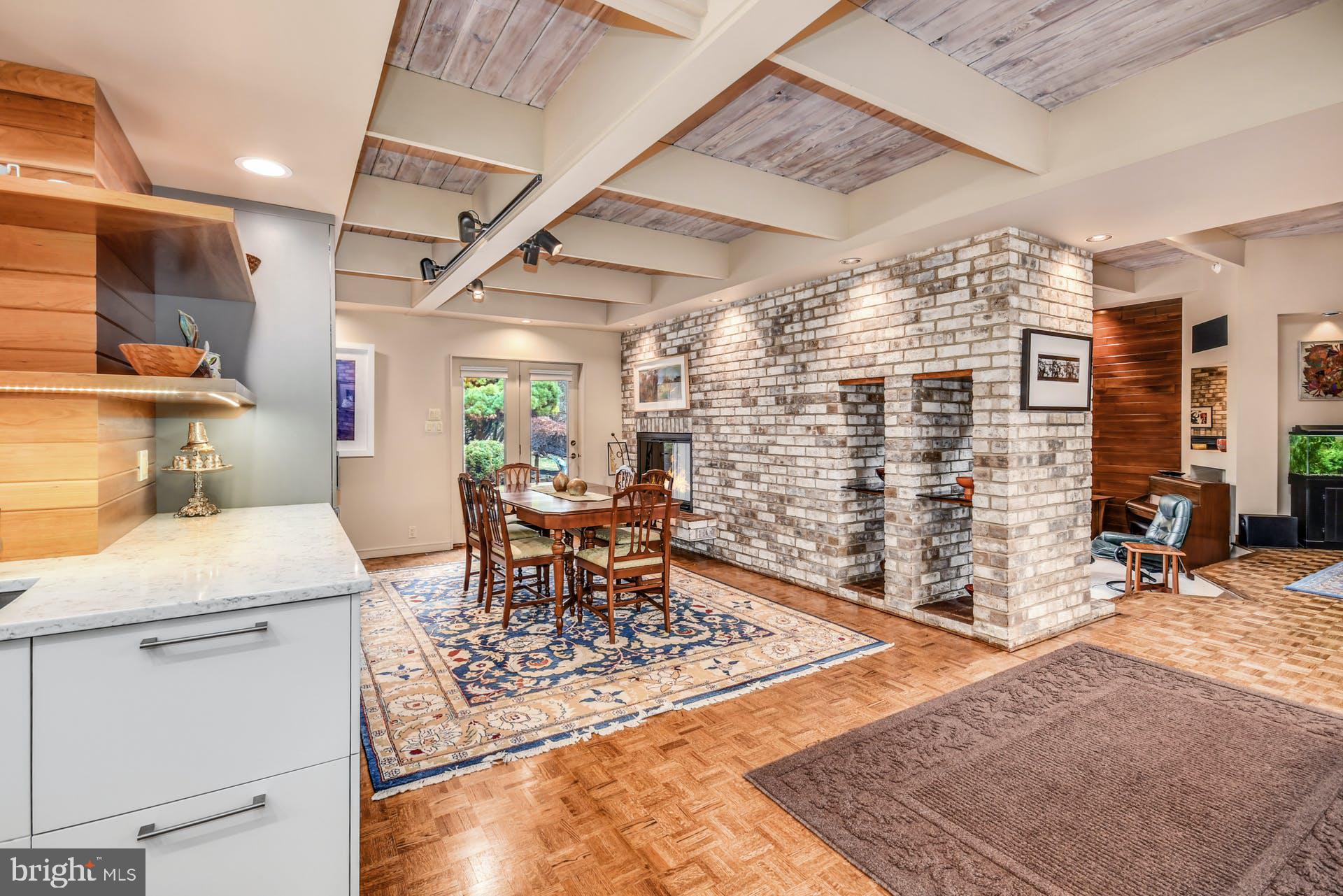 SALISBURY HILLS - Residential