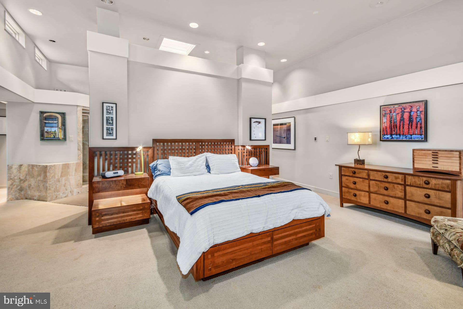 SALISBURY HILLS - Residential