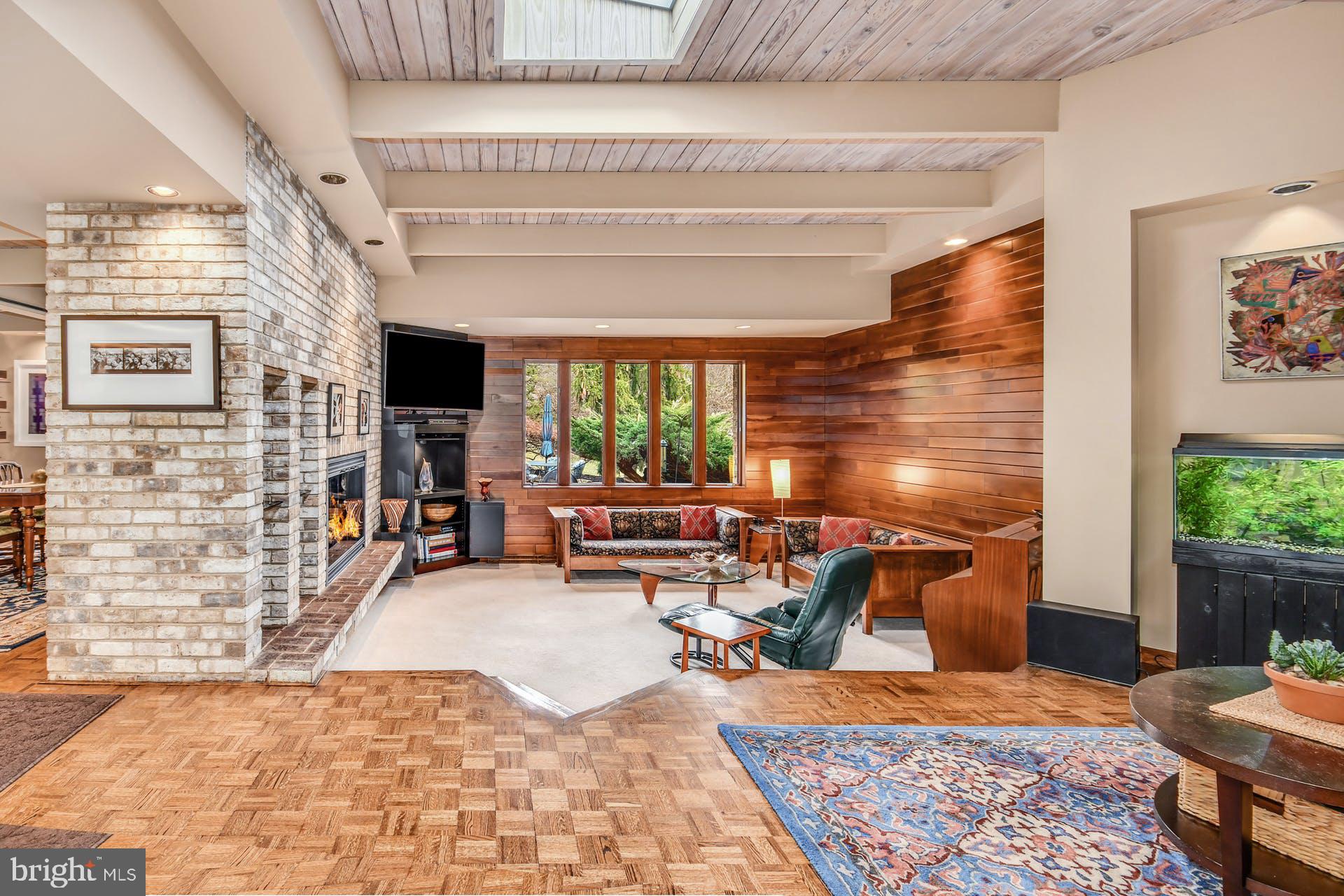 SALISBURY HILLS - Residential