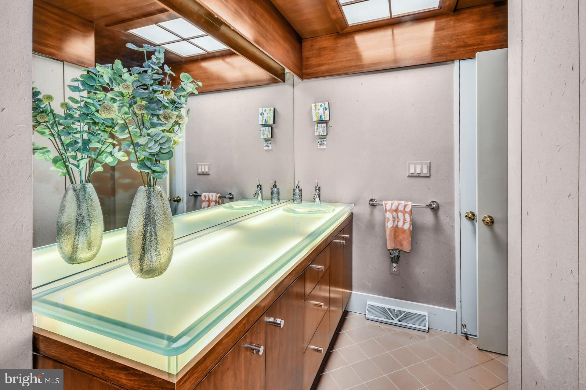 SALISBURY HILLS - Residential