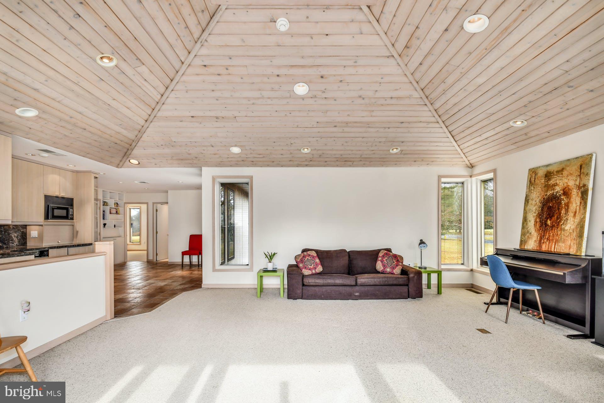 SALISBURY HILLS - Residential