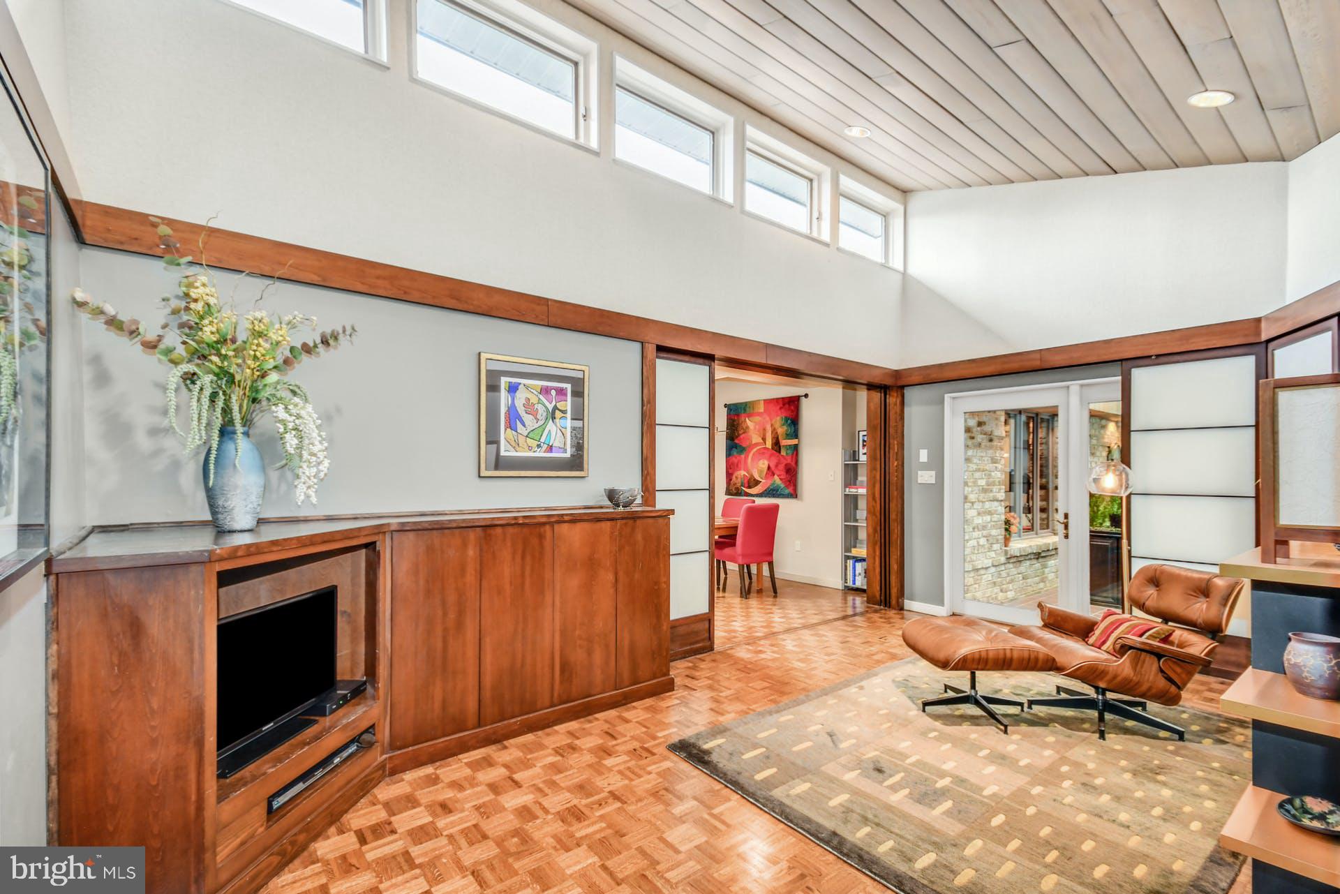 SALISBURY HILLS - Residential