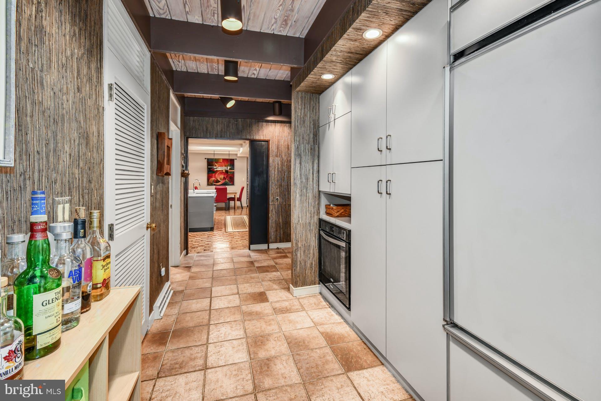 SALISBURY HILLS - Residential