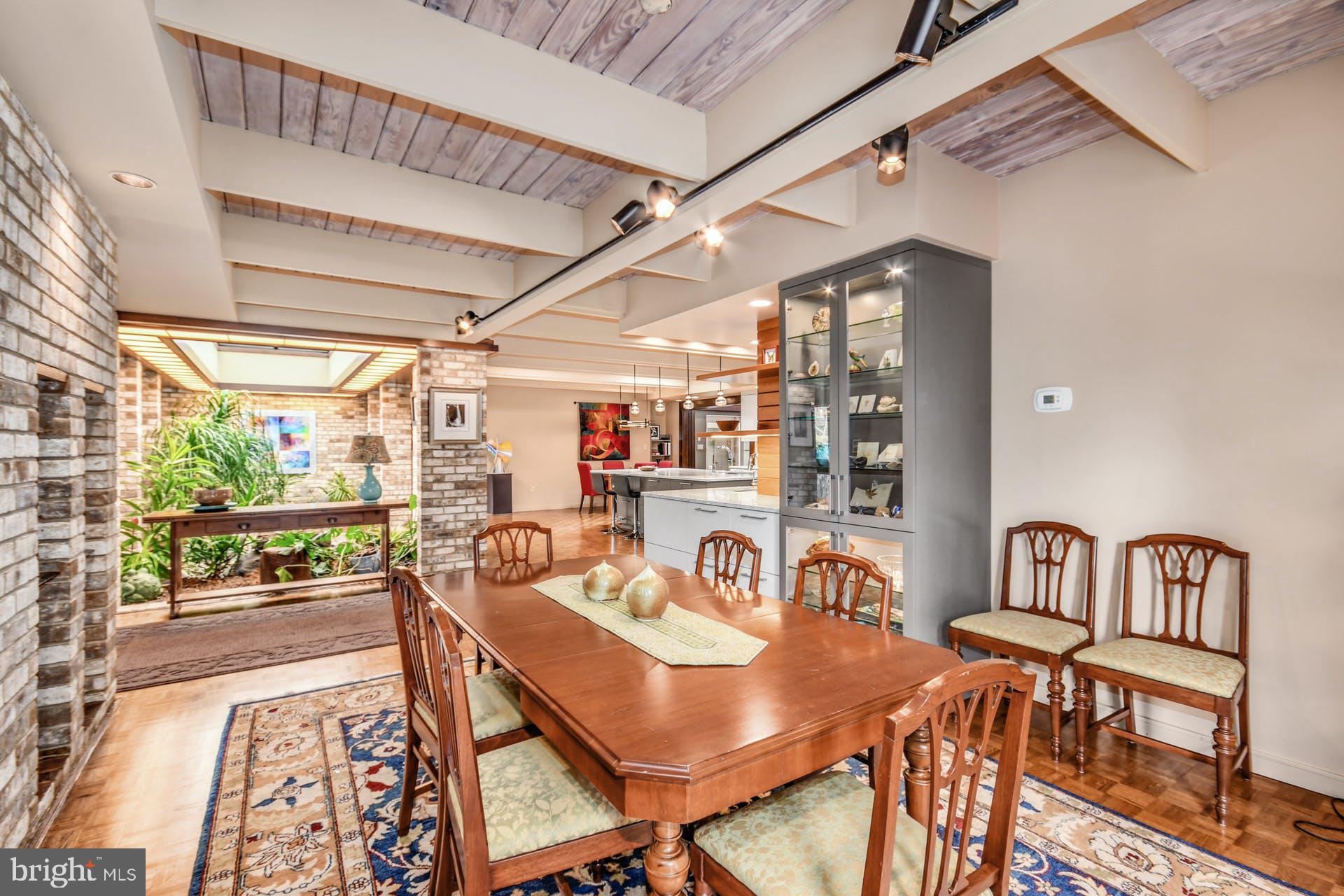 SALISBURY HILLS - Residential