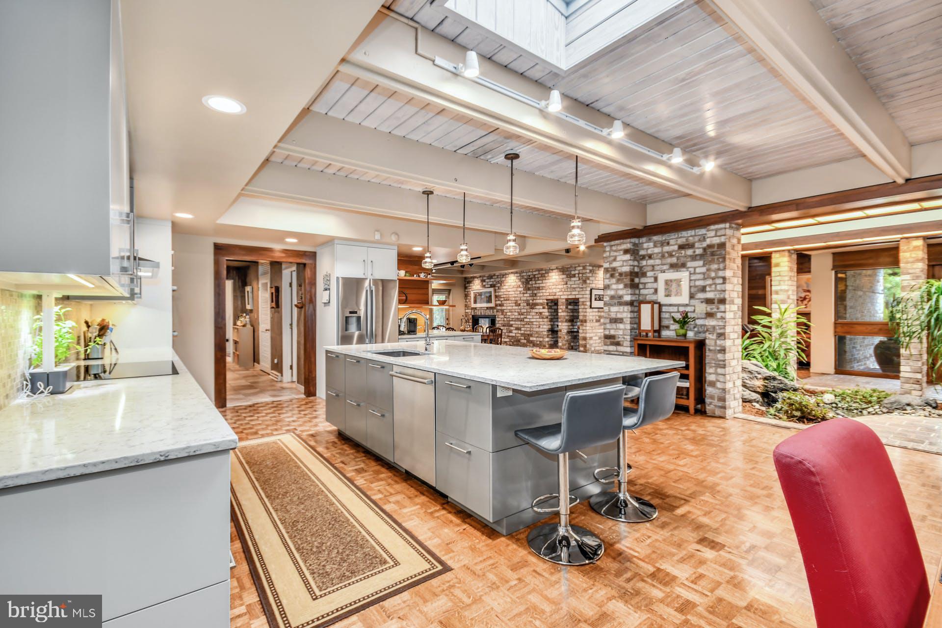 SALISBURY HILLS - Residential