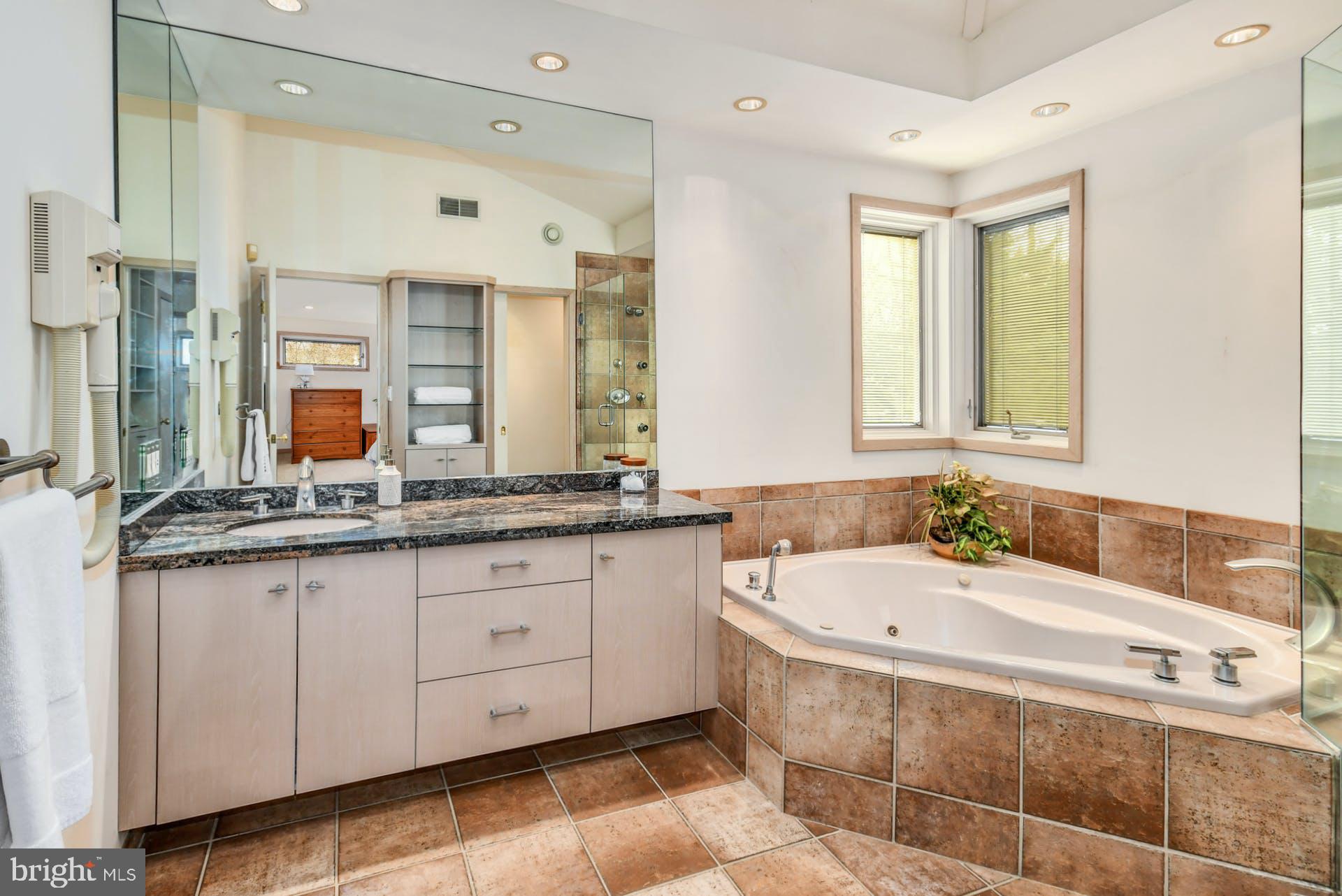 SALISBURY HILLS - Residential