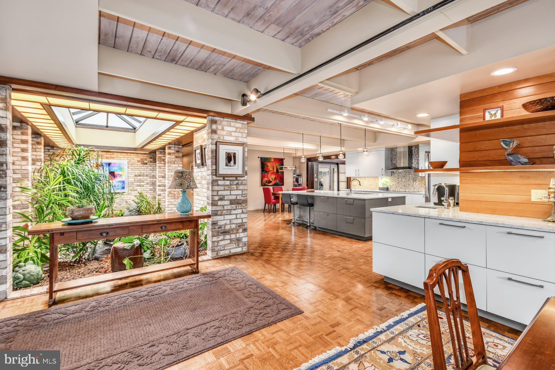 SALISBURY HILLS - Residential