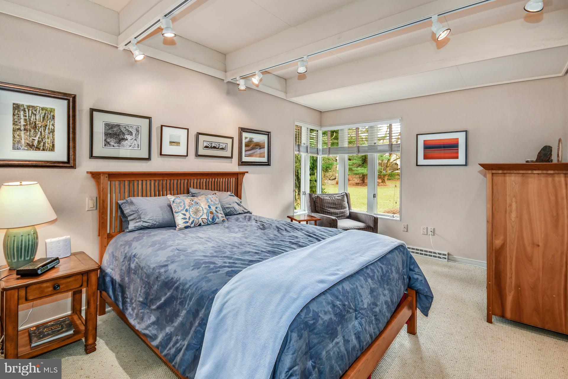 SALISBURY HILLS - Residential