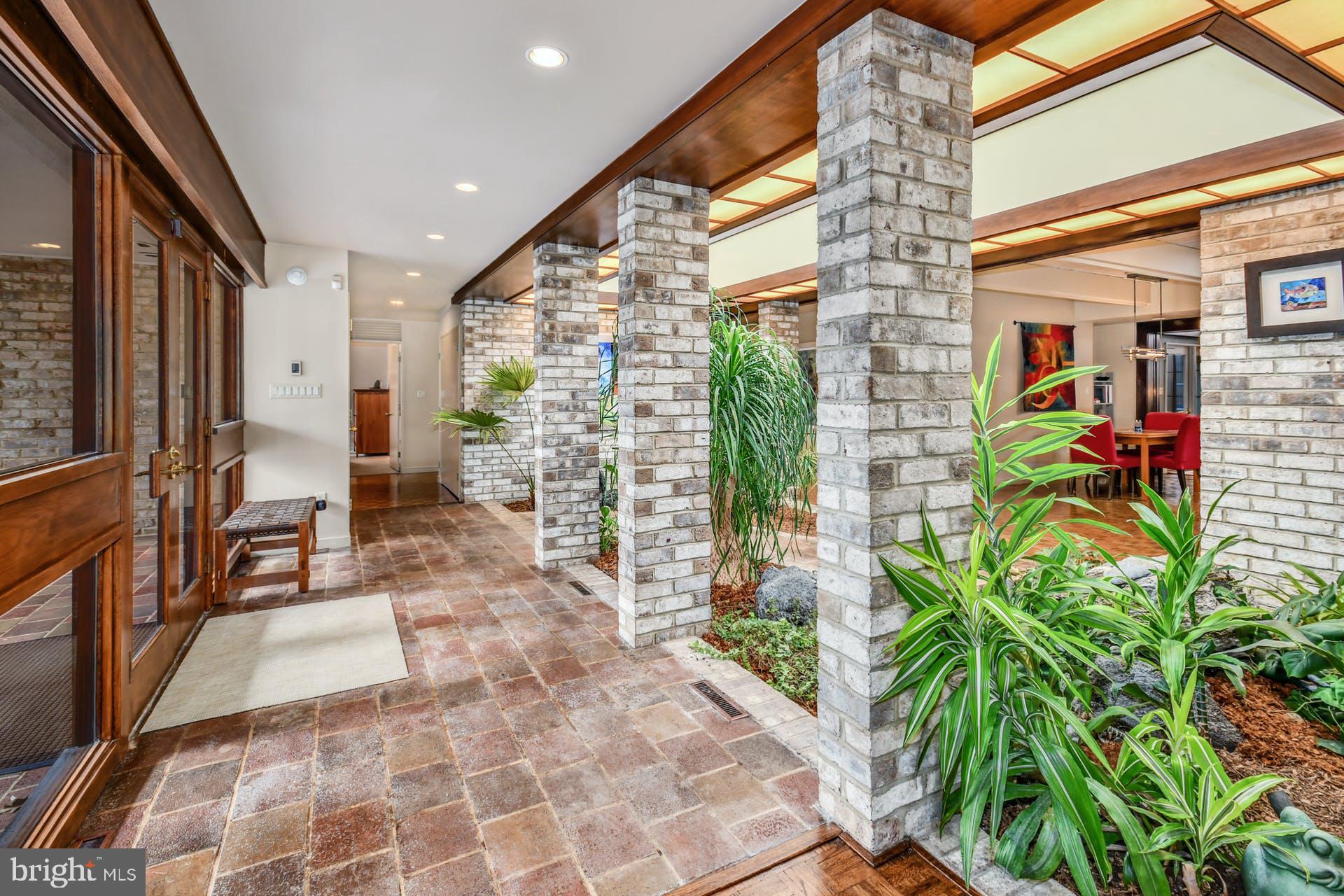 SALISBURY HILLS - Residential