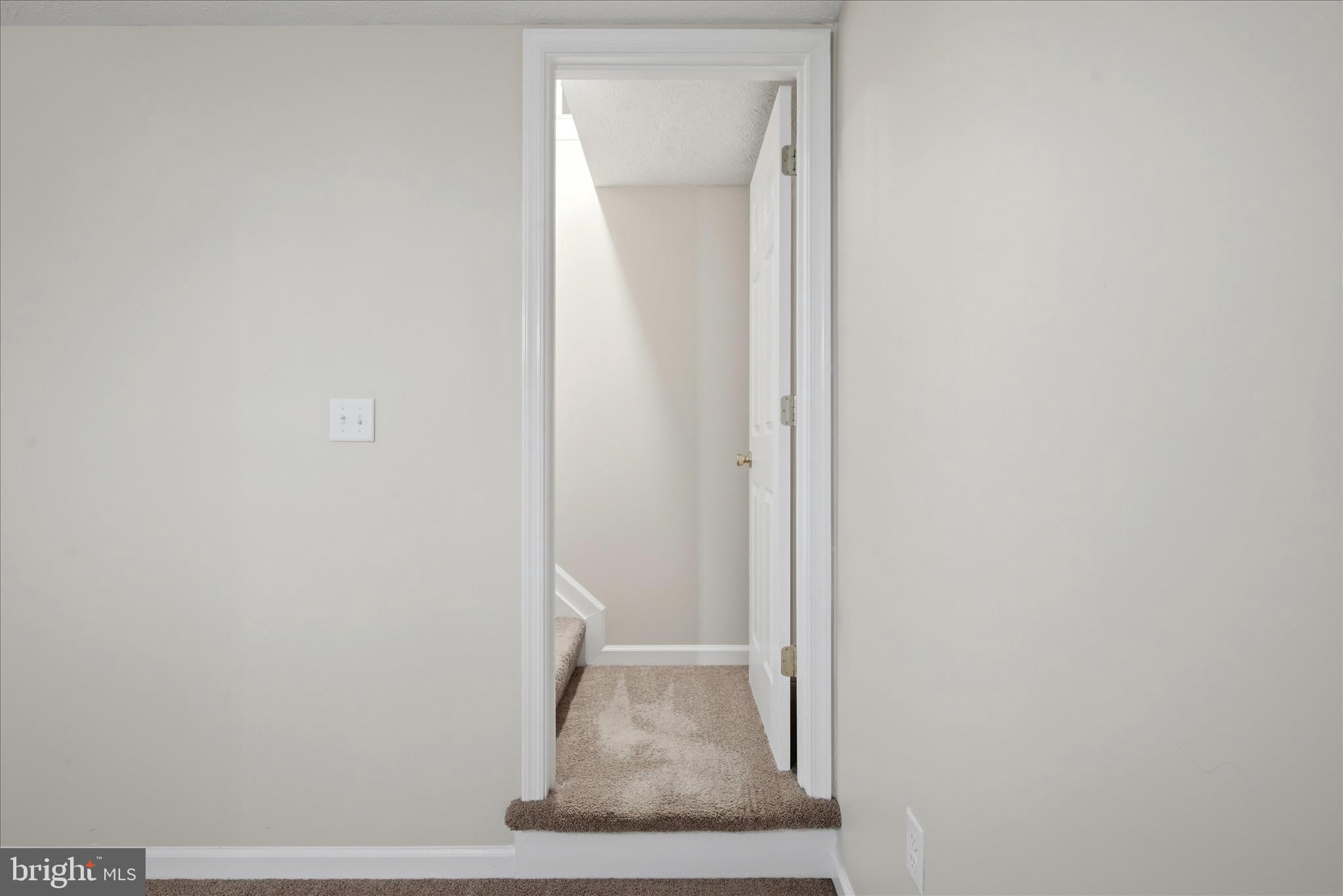 SHEN FARMS CHAIN SPRING - Residential