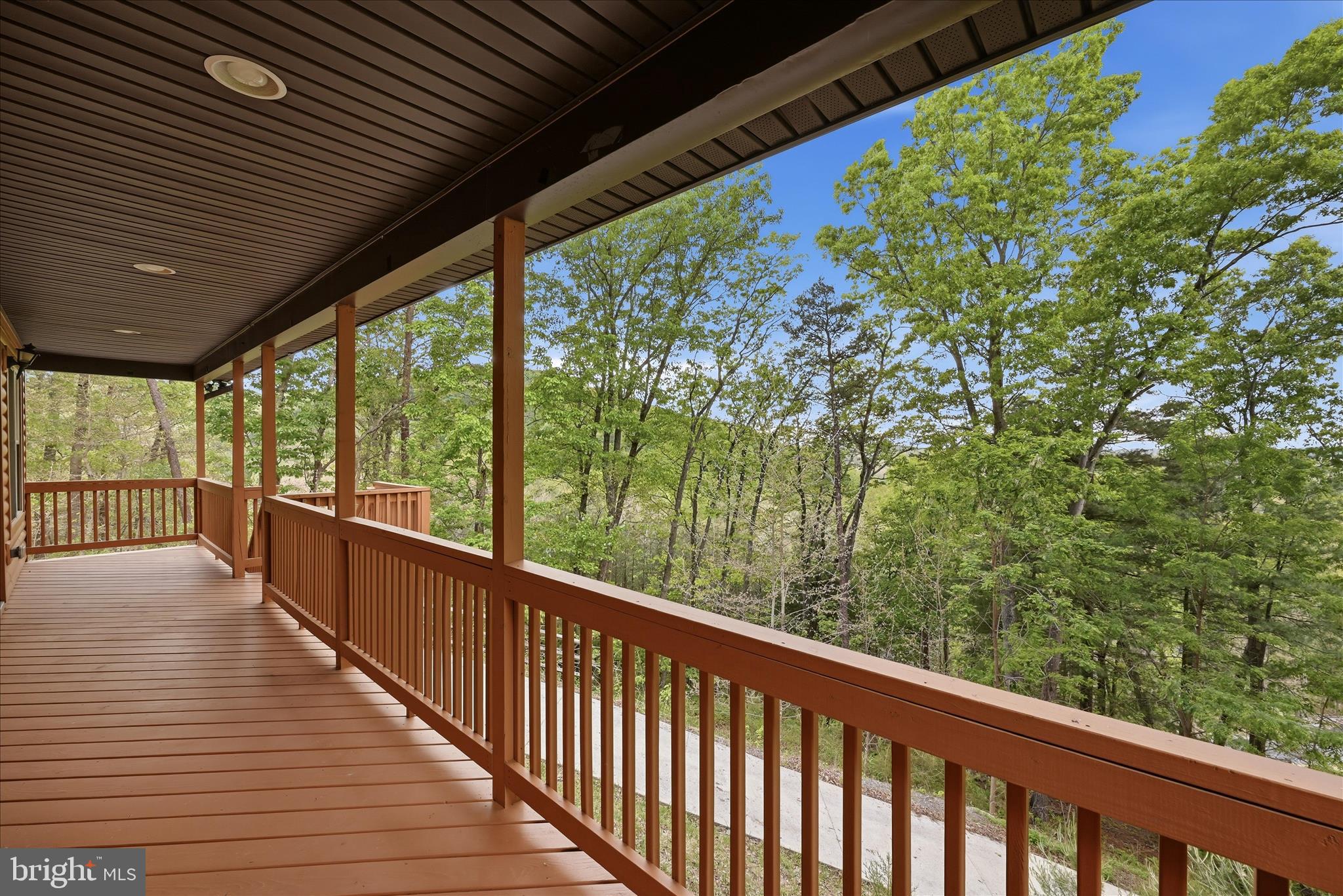 142 SPRING HOLLOW ROAD