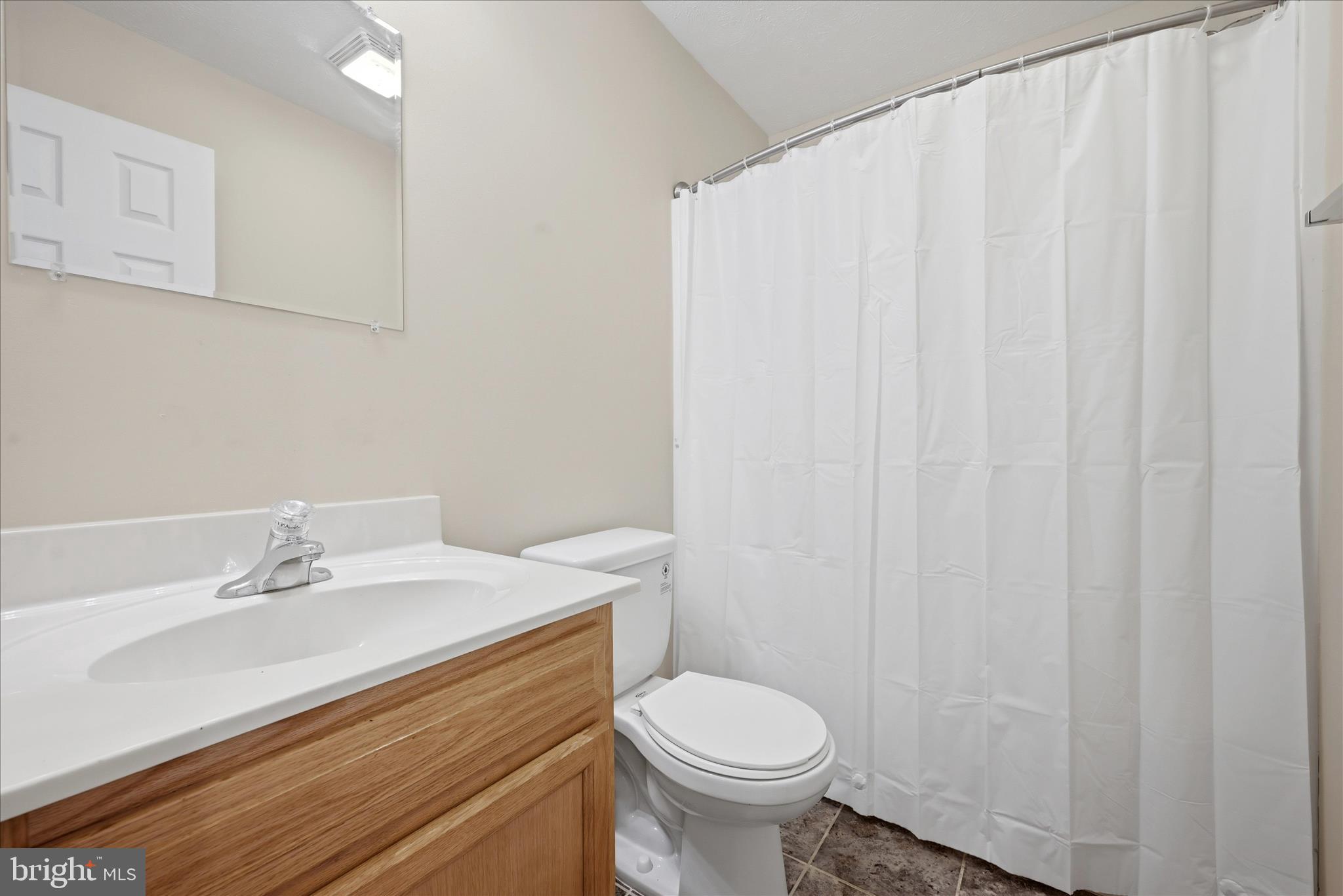 SHEN FARMS CHAIN SPRING - Residential