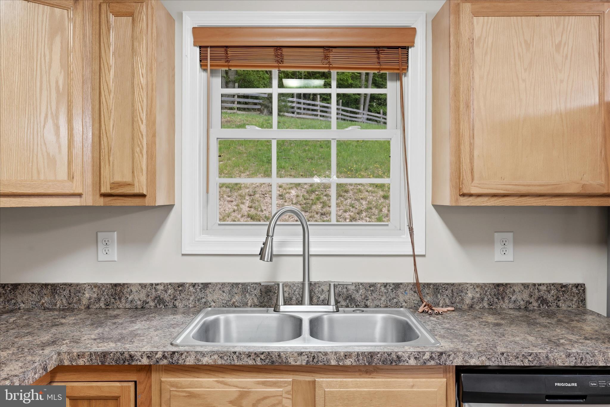 SHEN FARMS CHAIN SPRING - Residential