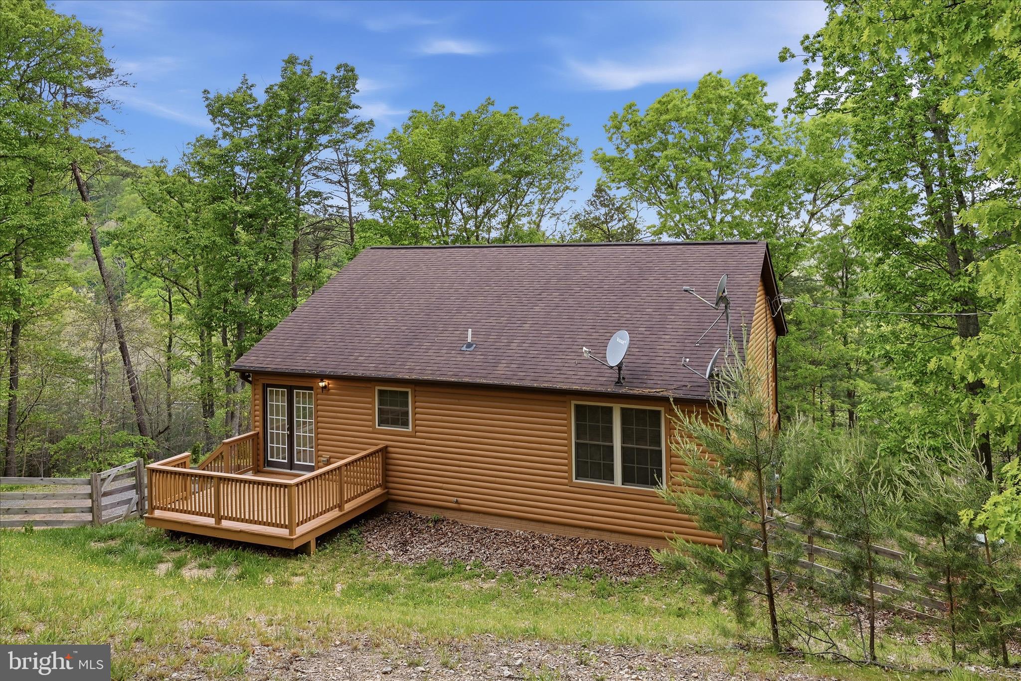 SHEN FARMS CHAIN SPRING - Residential