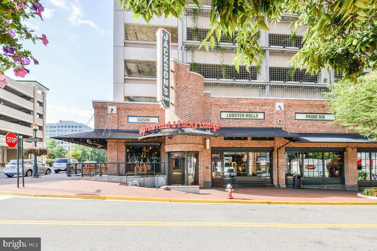 WEST MARKET - Residential Lease