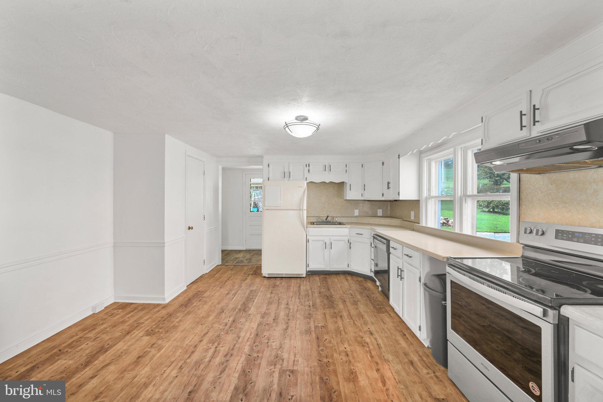 1305 KRAMER MILL ROAD