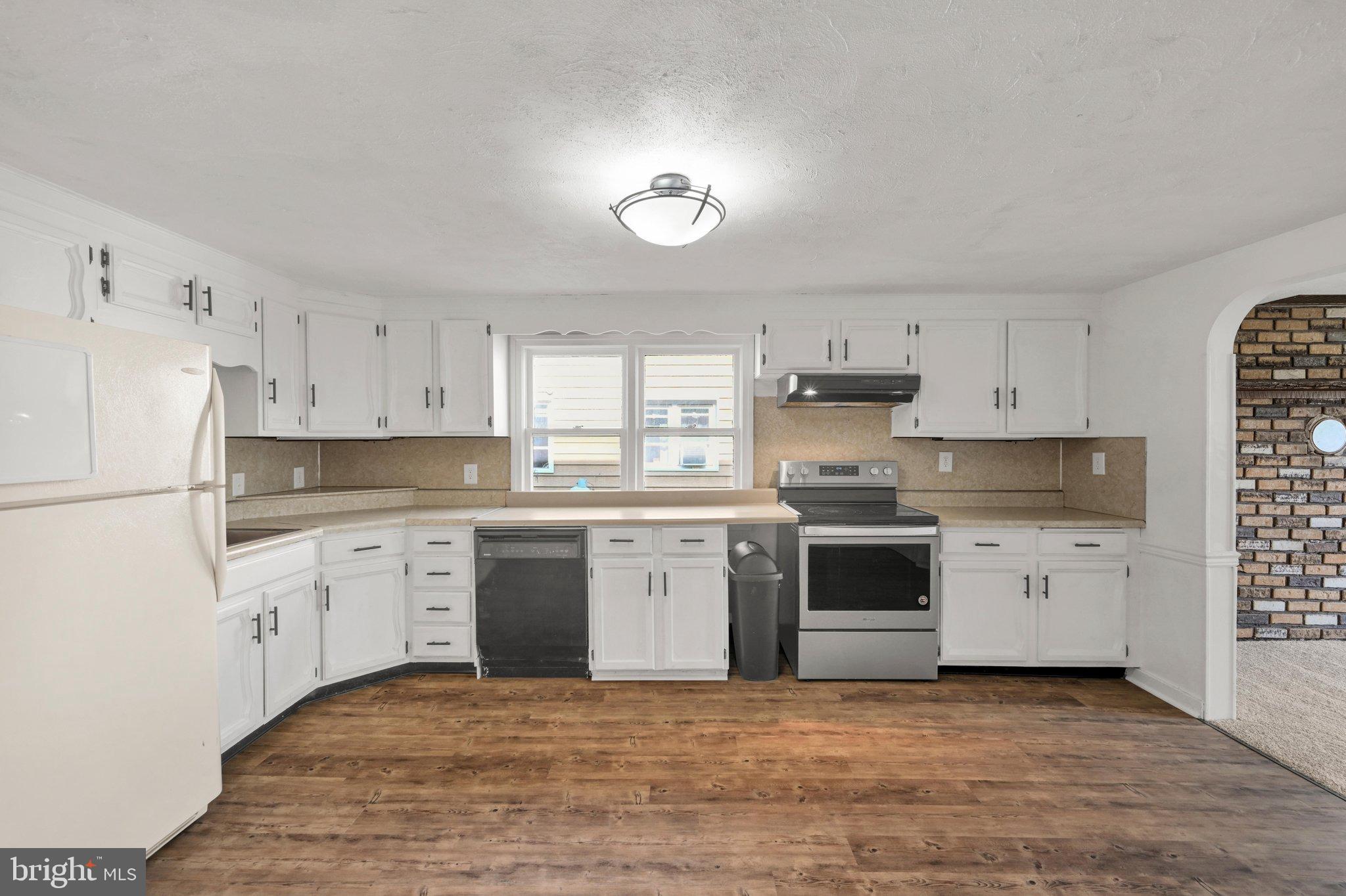 1305 KRAMER MILL ROAD