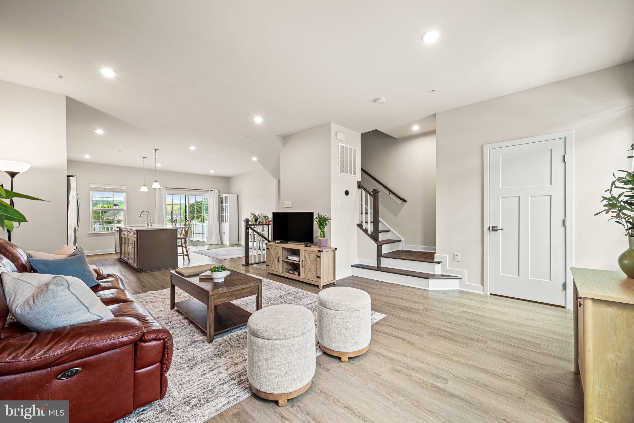 EXTON WALK TOWNS - Residential