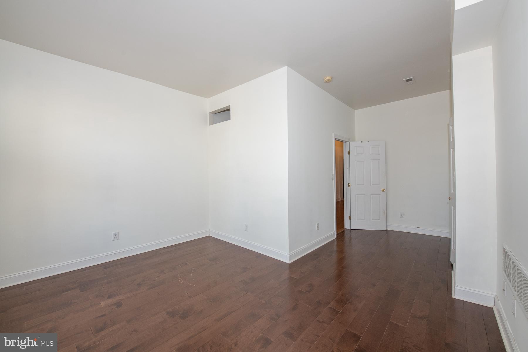 DICKINSON NARROWS - Residential