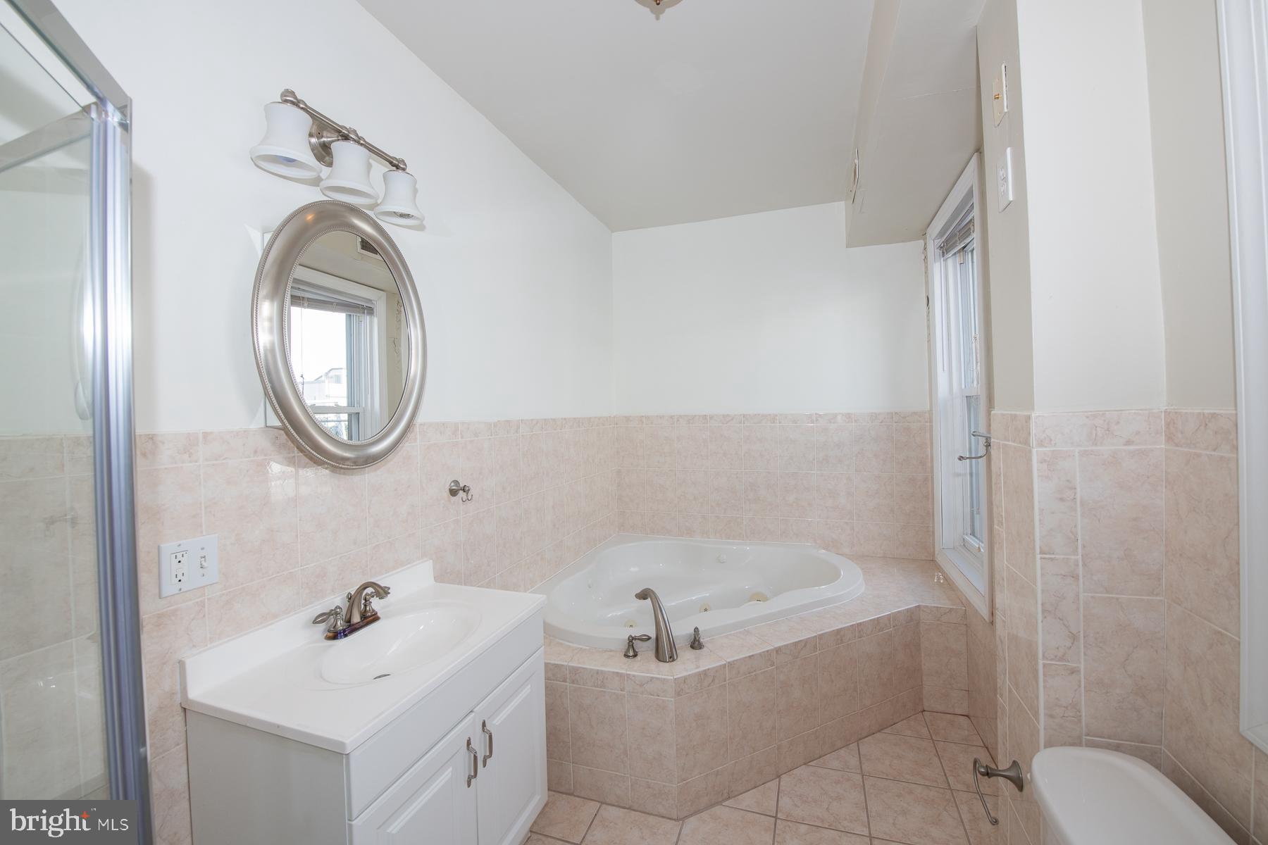 DICKINSON NARROWS - Residential