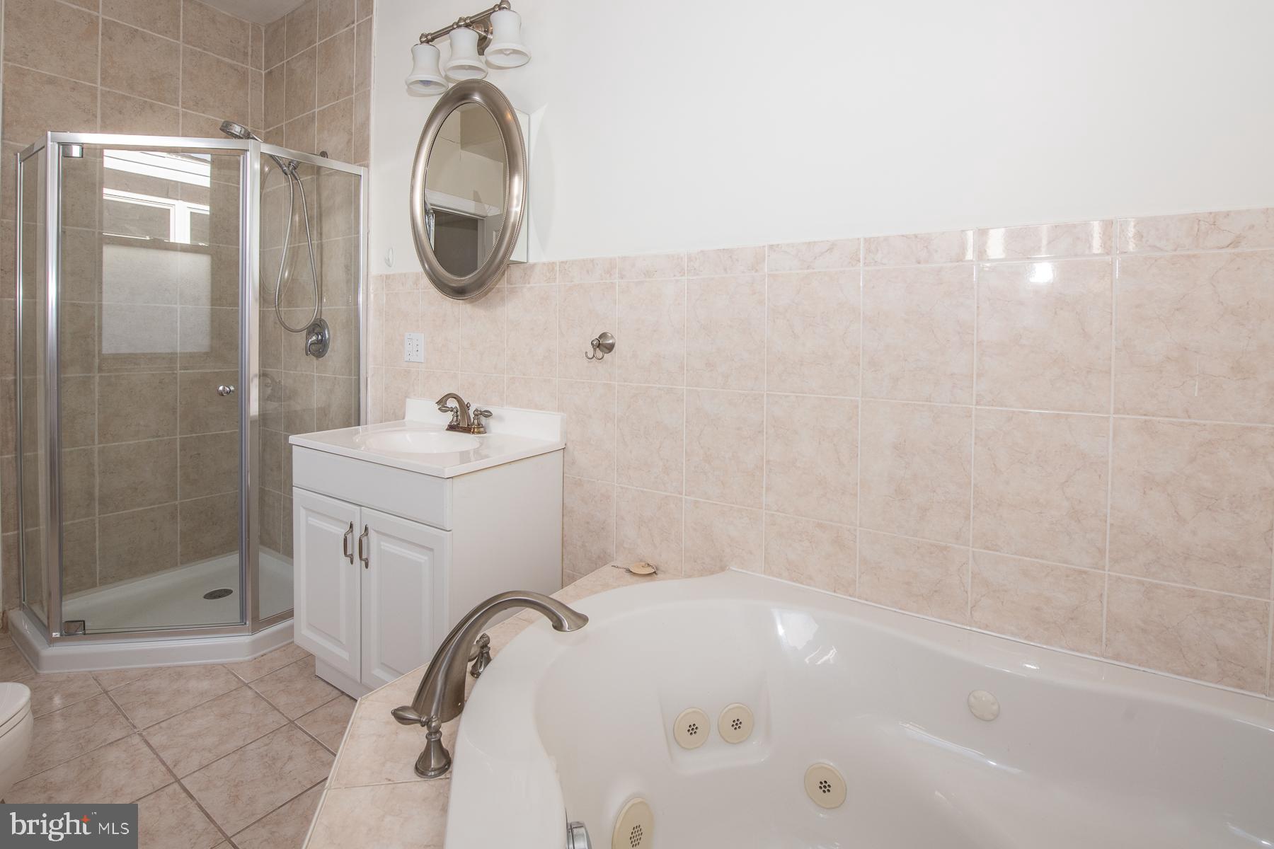 DICKINSON NARROWS - Residential