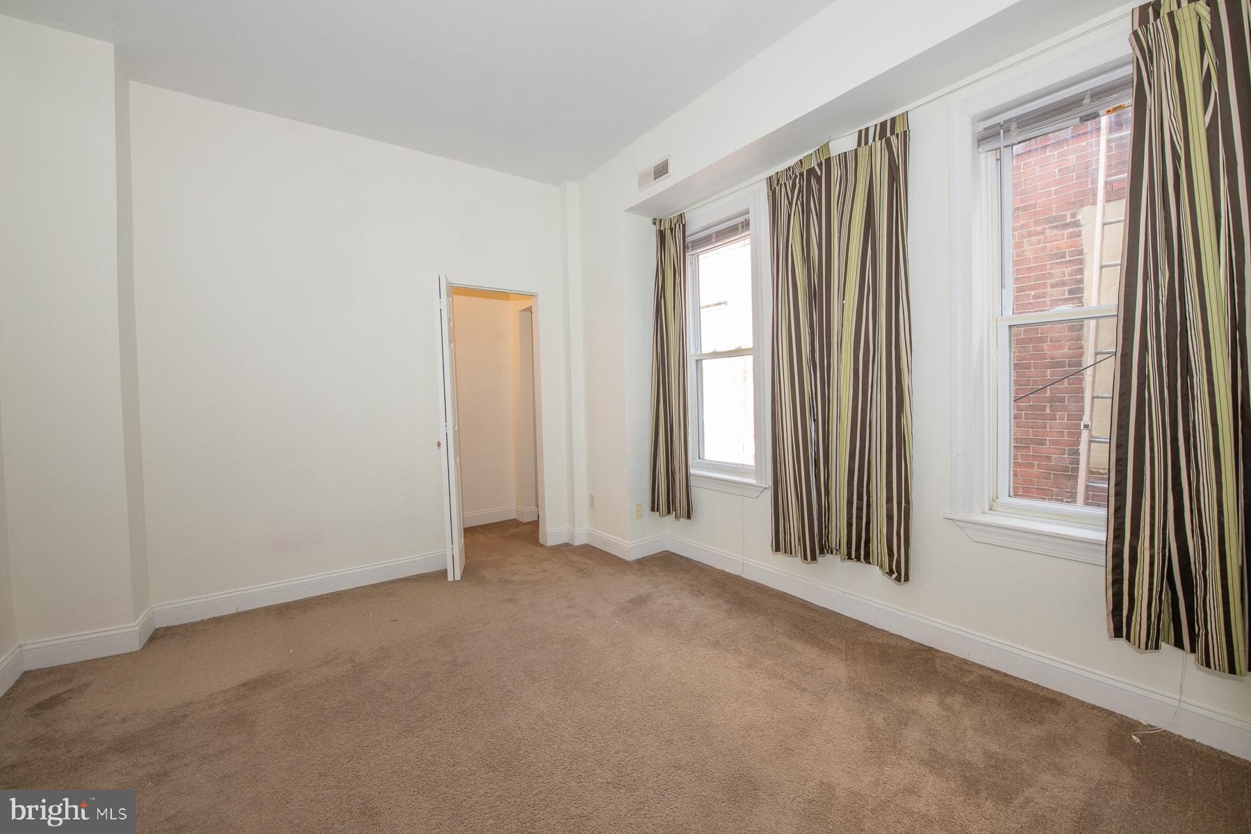 DICKINSON NARROWS - Residential