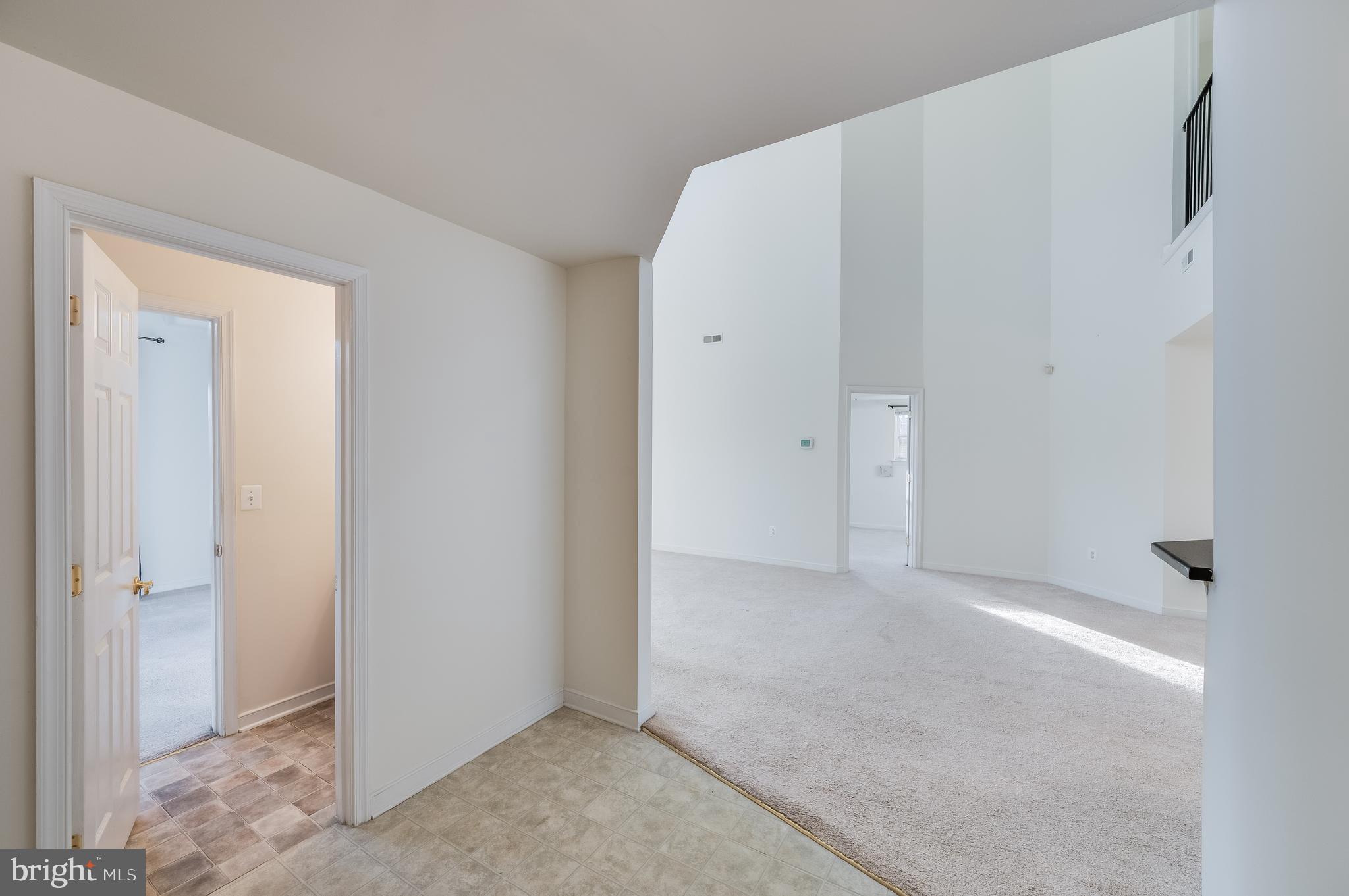 RIVERGATE II - Residential