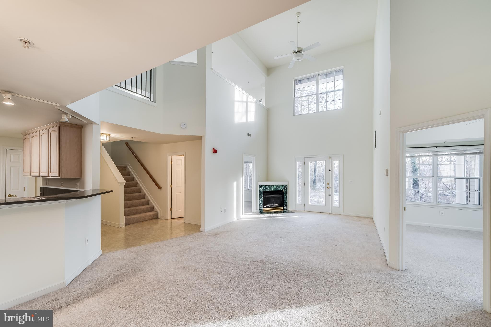 RIVERGATE II - Residential