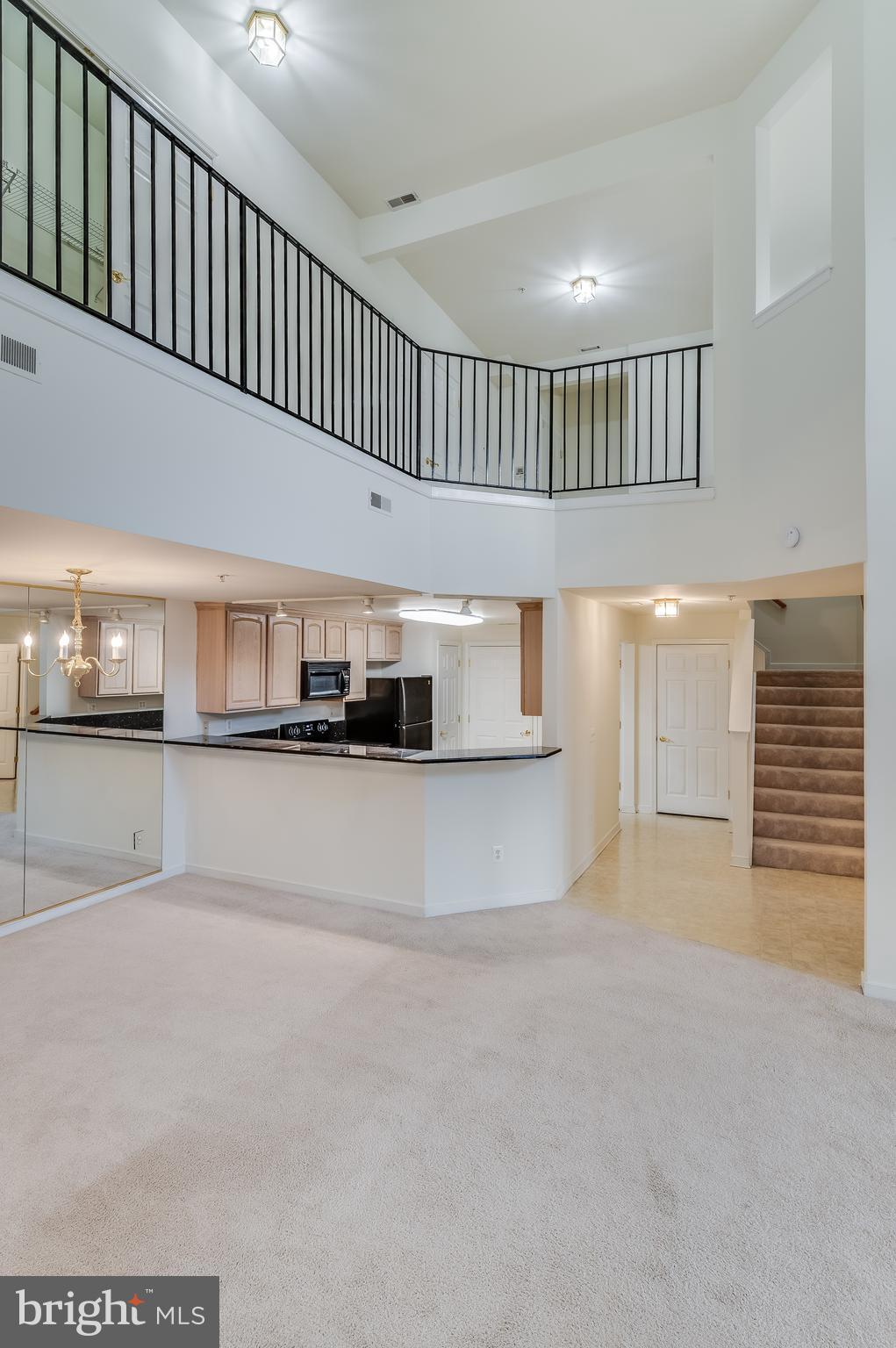 RIVERGATE II - Residential