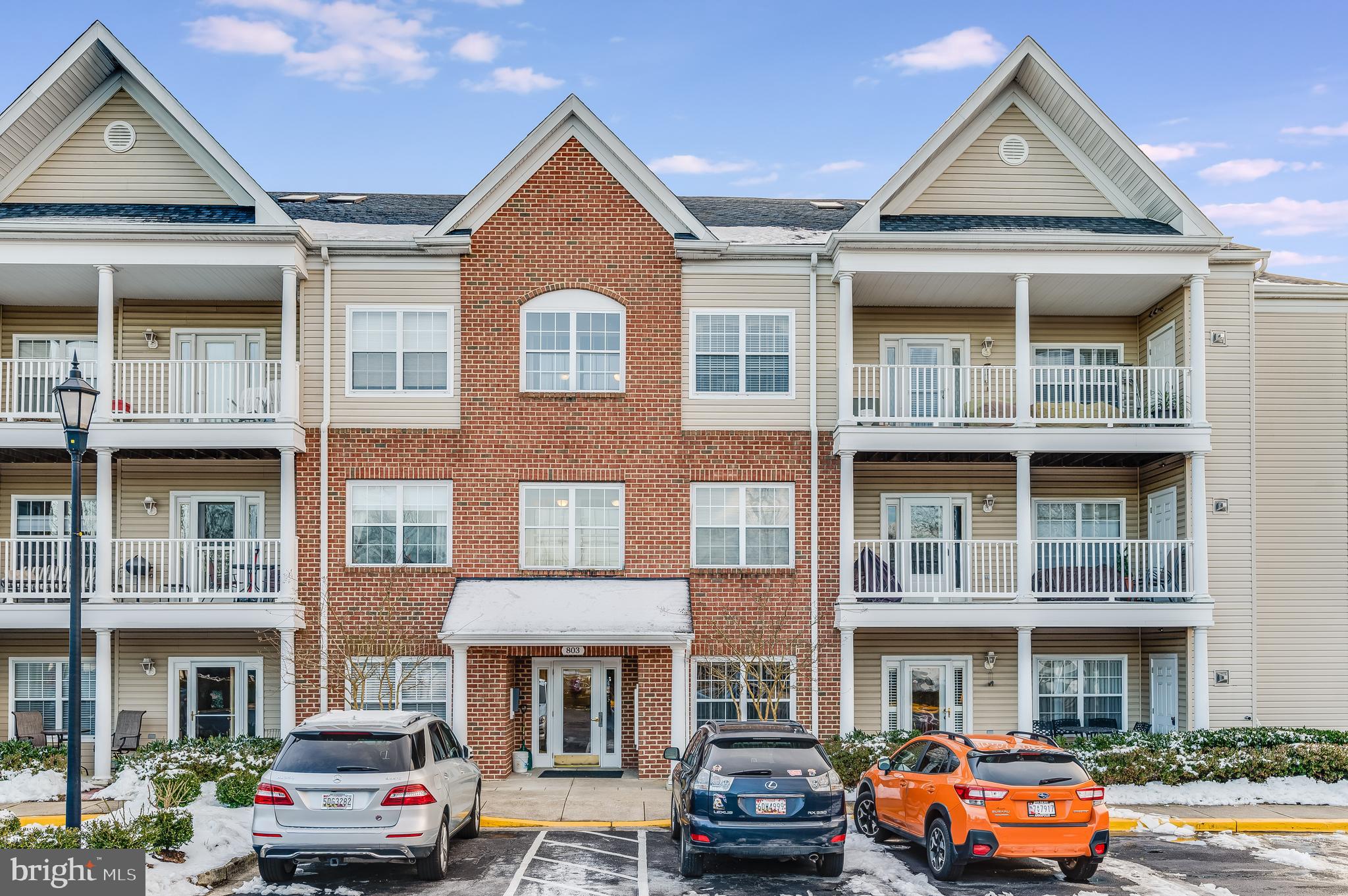 RIVERGATE II - Residential