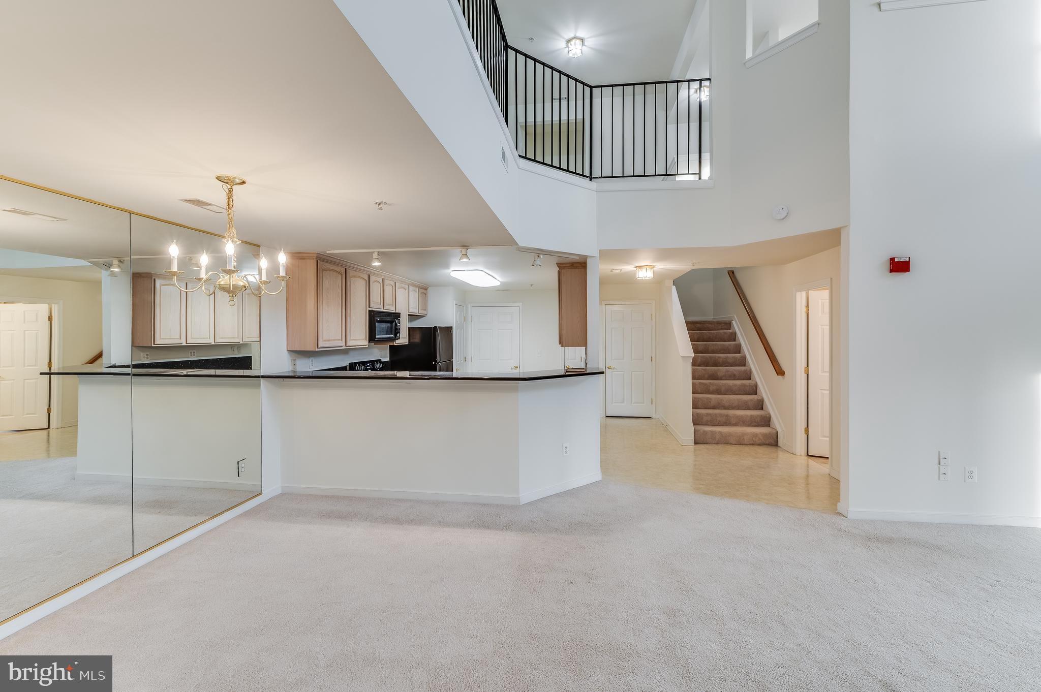 RIVERGATE II - Residential