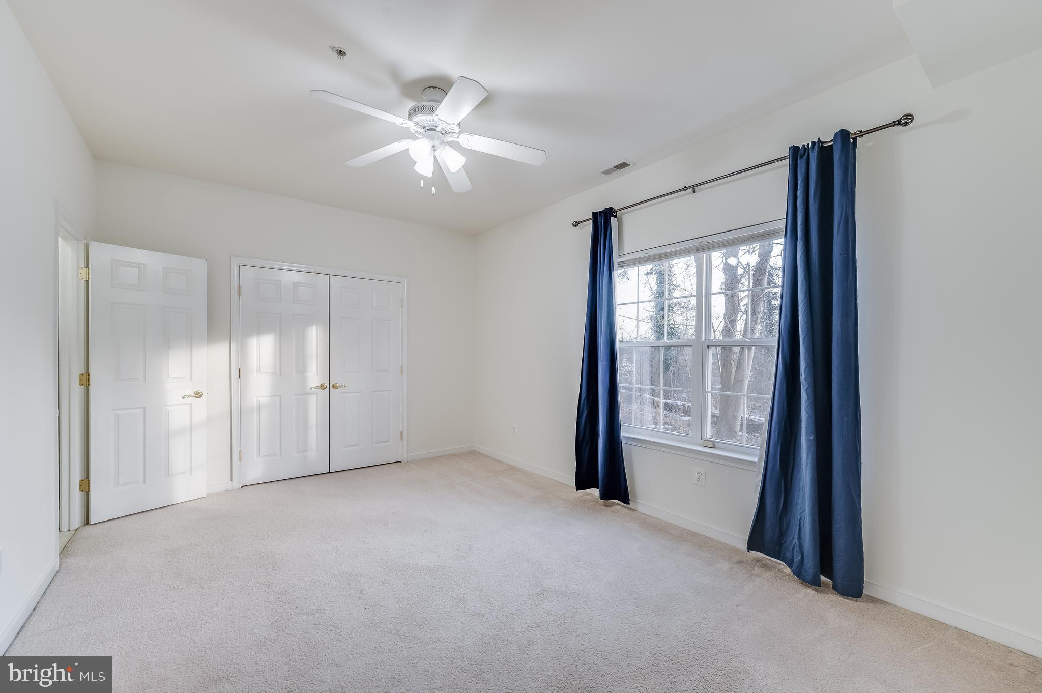 RIVERGATE II - Residential