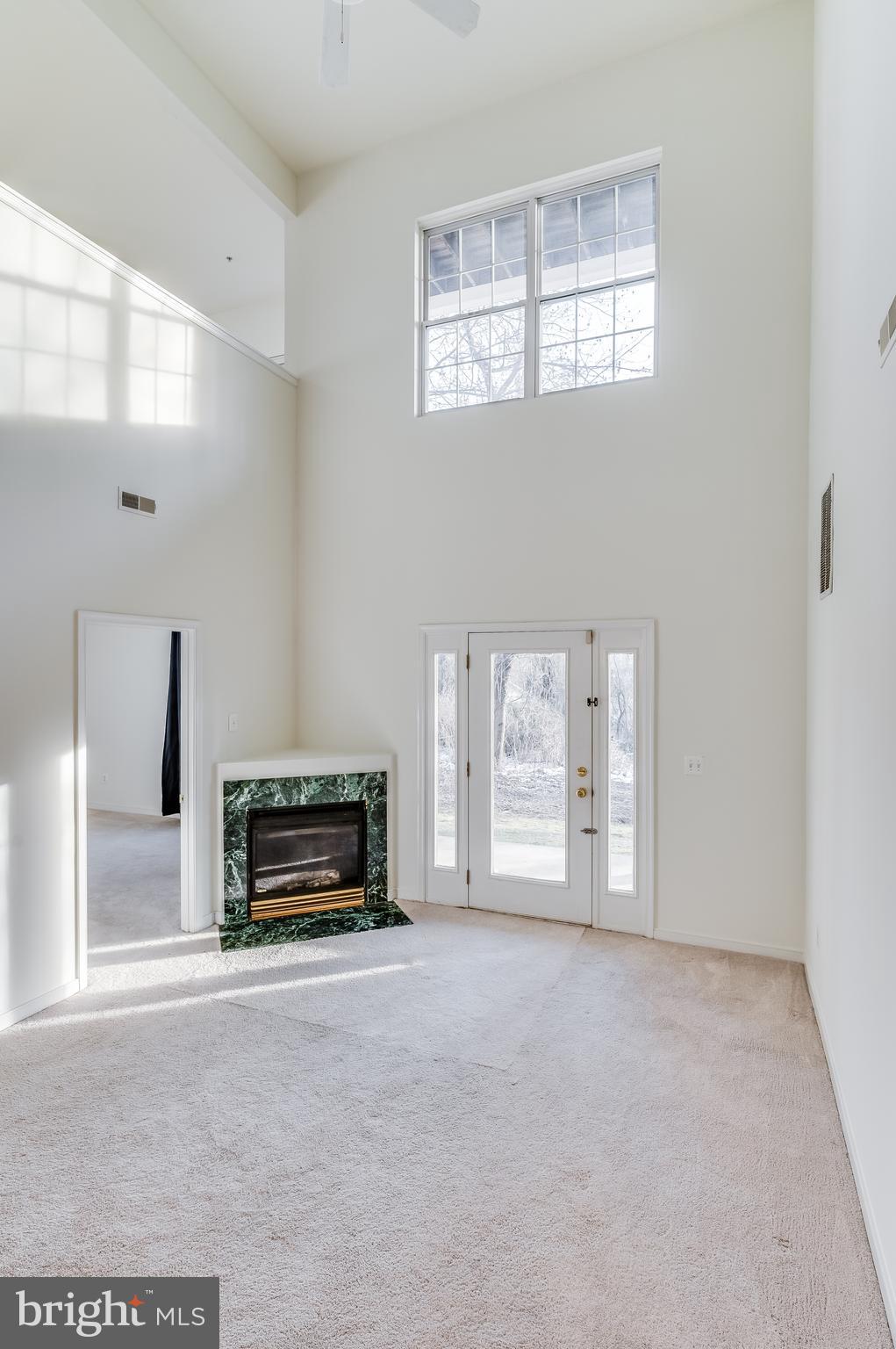 RIVERGATE II - Residential