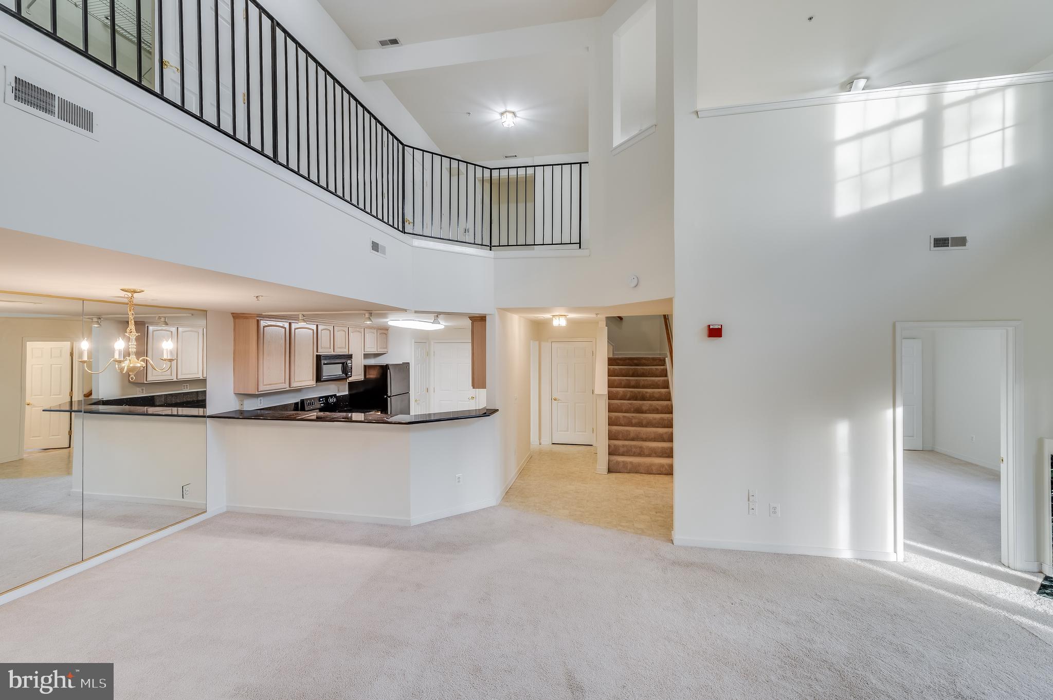 RIVERGATE II - Residential