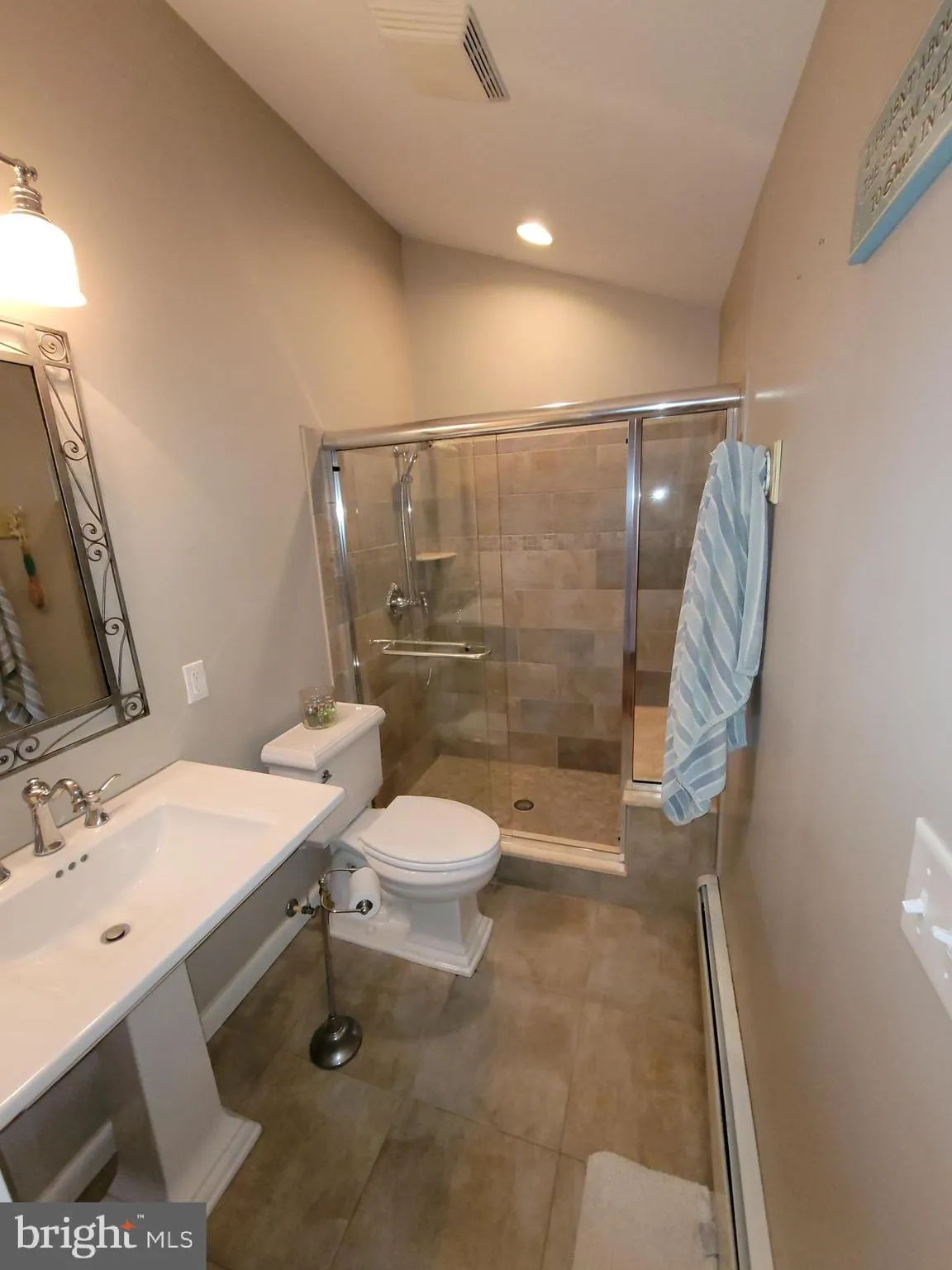 Phoenix, Maryland 21131, United States, 4 Bedrooms Bedrooms, ,5 BathroomsBathrooms,Residential,Contingent,150250