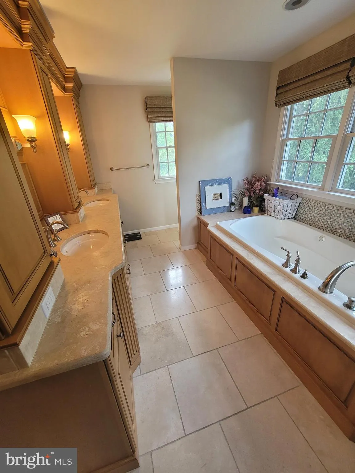 Phoenix, Maryland 21131, United States, 4 Bedrooms Bedrooms, ,5 BathroomsBathrooms,Residential,Contingent,150250