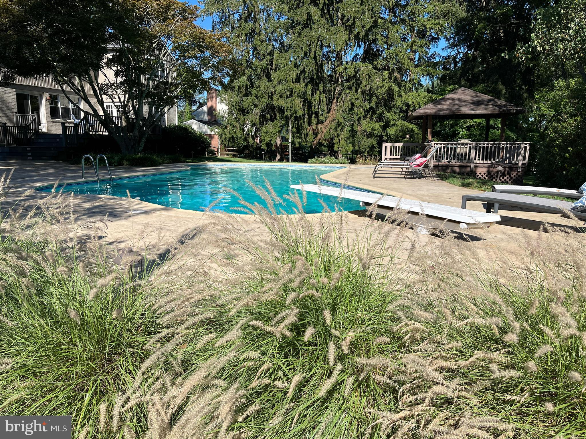 SUMMER HILL - Residential