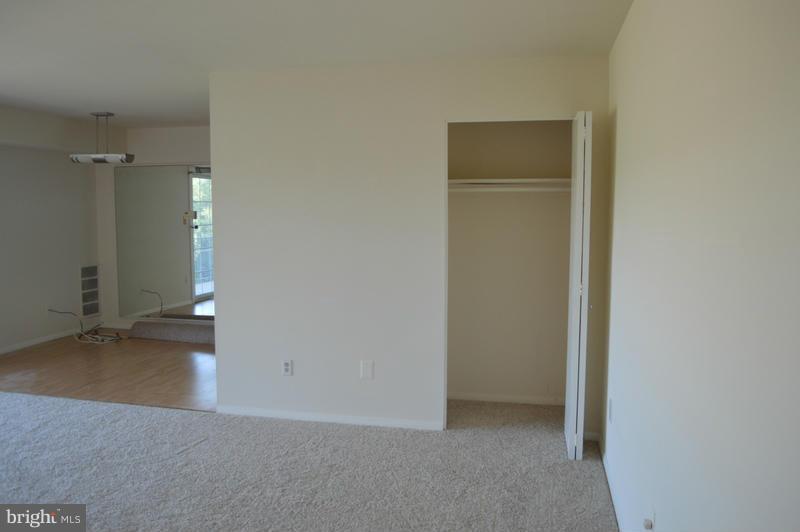 MOORINGS OF OCCOQUAN CON - Residential