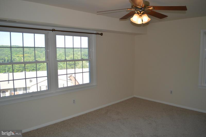 MOORINGS OF OCCOQUAN CON - Residential