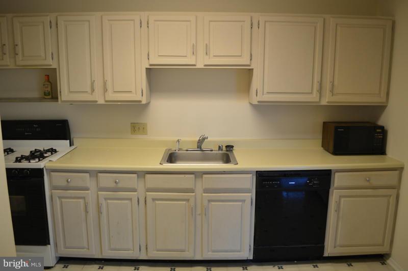 MOORINGS OF OCCOQUAN CON - Residential