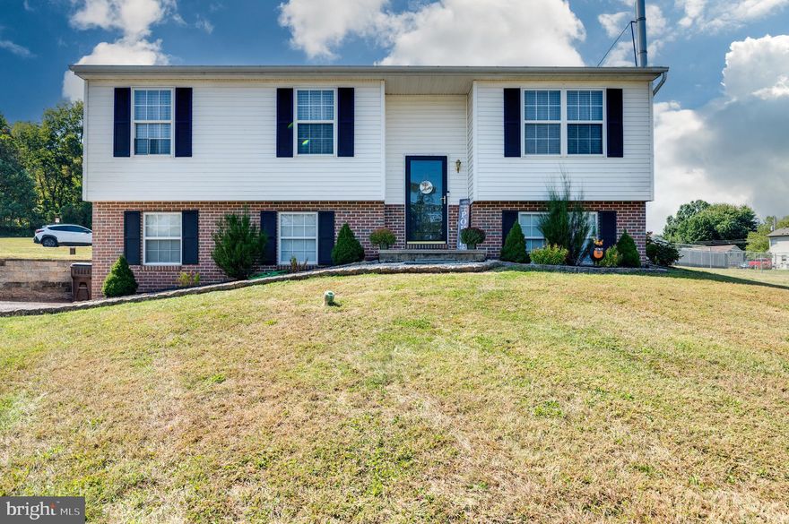 Welcome to your dream home! This beautifully maintained 3-bedroom, 1.5-bath bi-level has 1,640 sq. ft. of living space situated  on a generous 1/3-acre lot in the highly sought-after Daniel Boone School District. Perfectly situated on a quiet cul-de-sac, this property offers a peaceful retreat while being just minutes from local amenities.

Step inside to discover a warm and inviting atmosphere, ideal for family gatherings and entertaining. The well-appointed kitchen flows seamlessly into a spacious living area, providing the perfect backdrop for creating cherished memories. Relax in your private backyard or enjoy leisurely strolls through the tranquil neighborhood.

Don’t miss your chance to own this gem—schedule a showing today and experience the perfect blend of comfort and convenience!