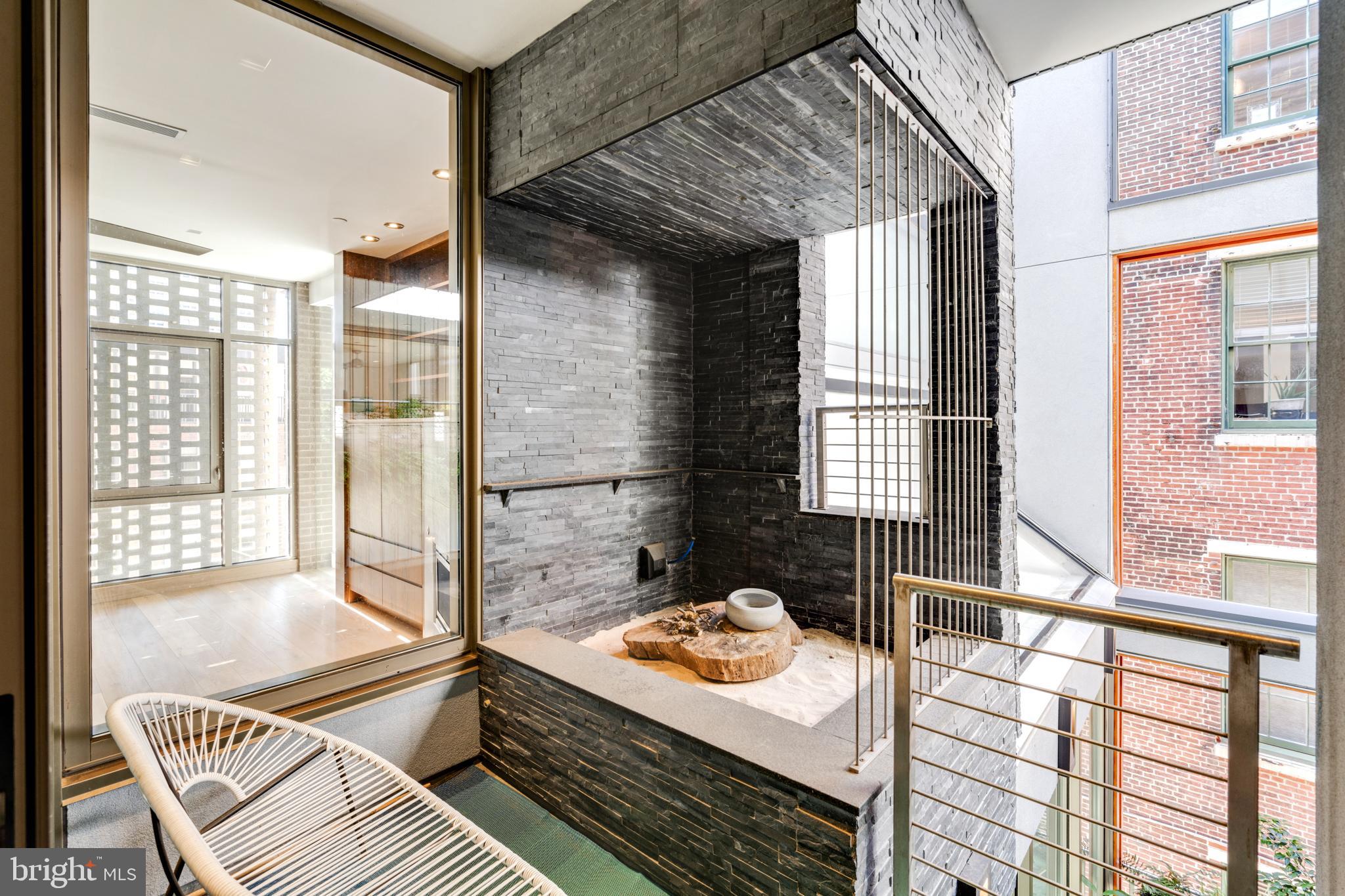 SOCIETY HILL - Residential