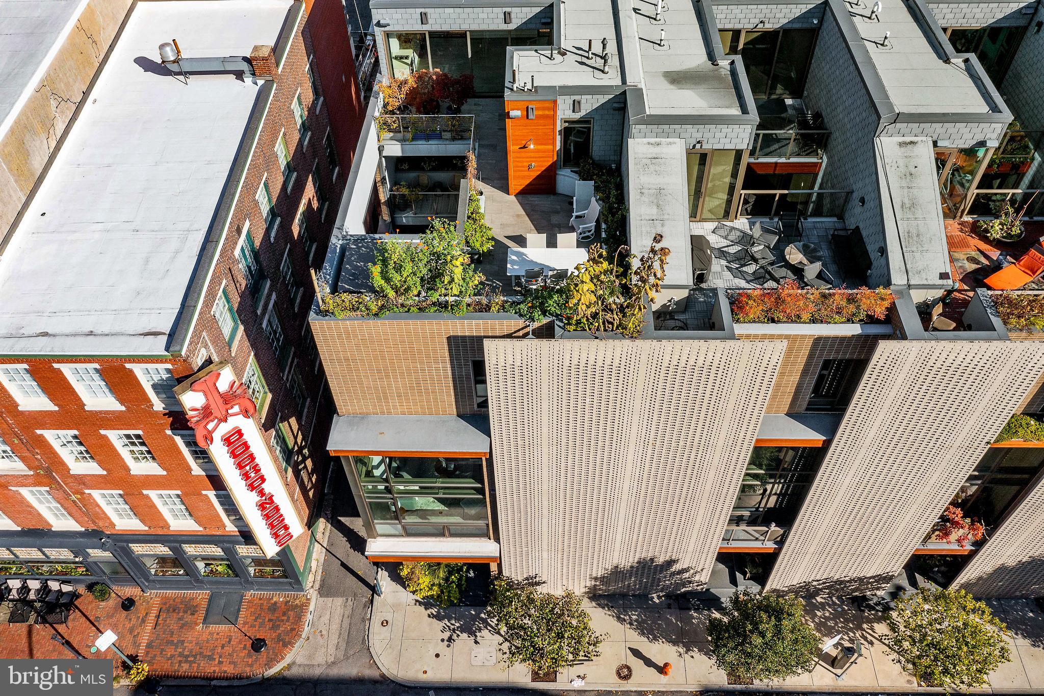 SOCIETY HILL - Residential