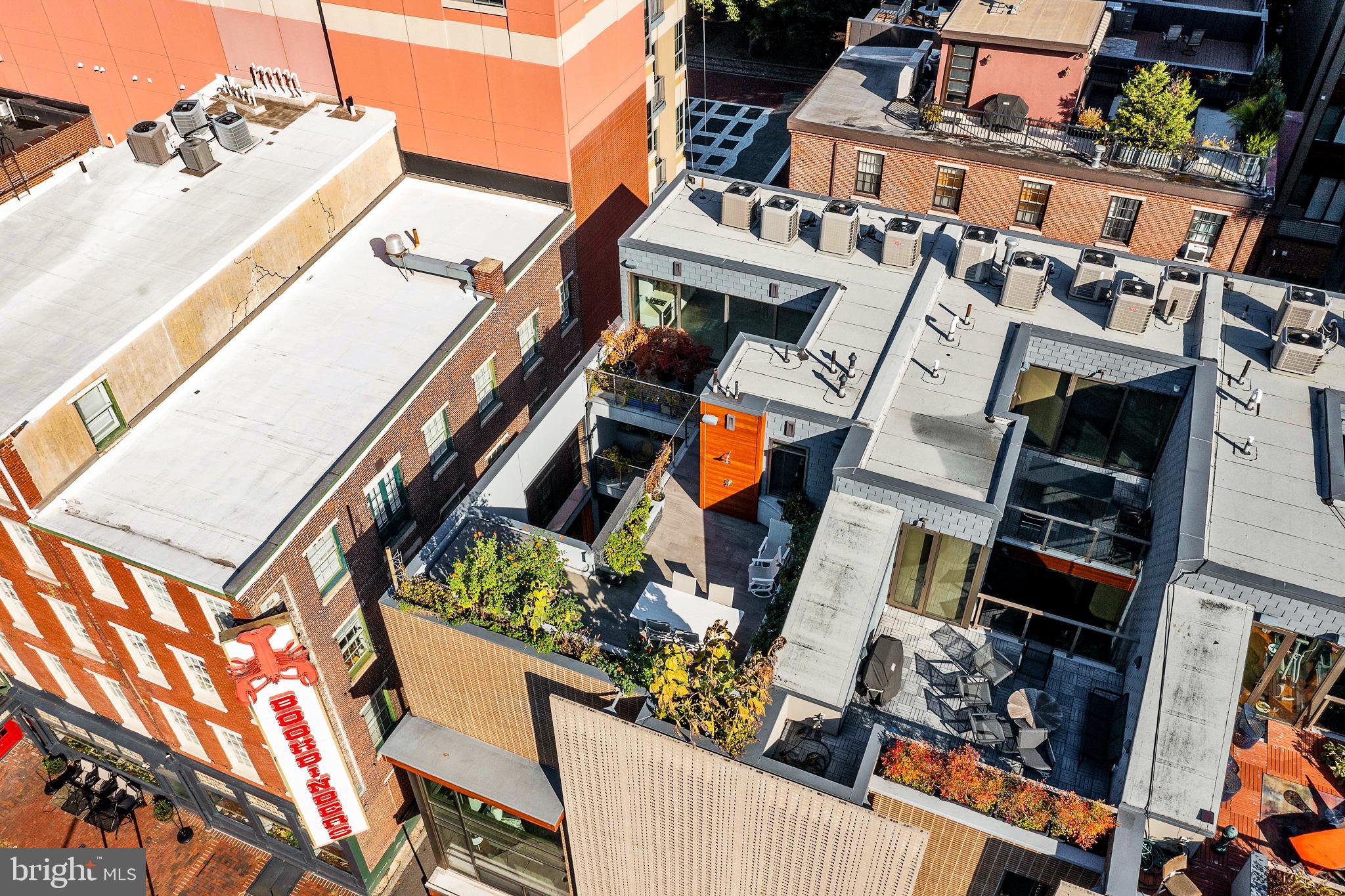 SOCIETY HILL - Residential