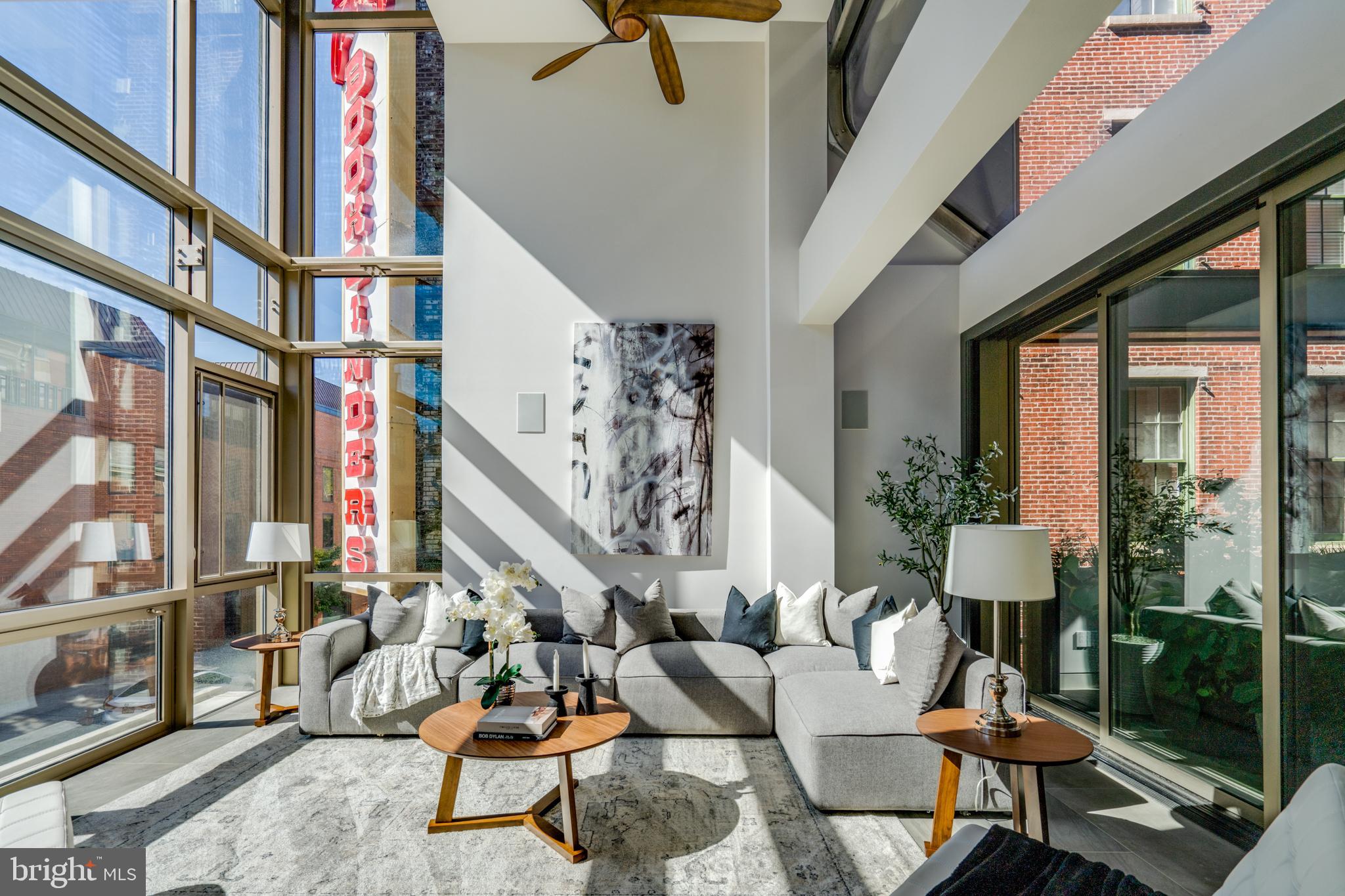 SOCIETY HILL - Residential