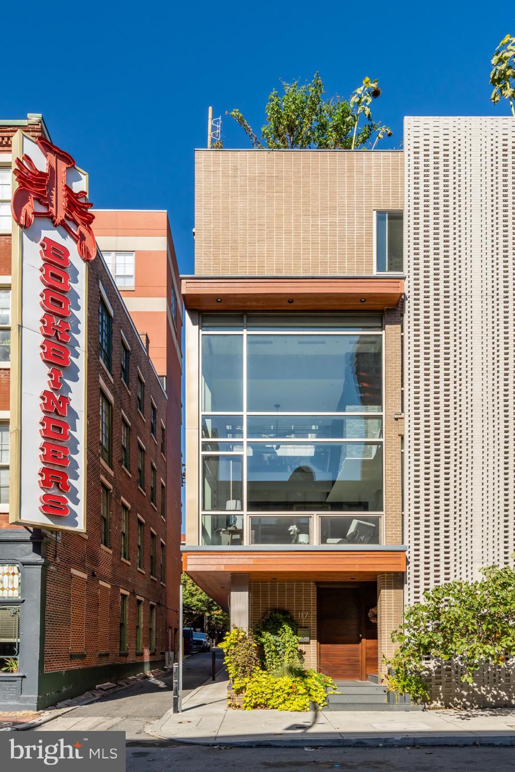 SOCIETY HILL - Residential