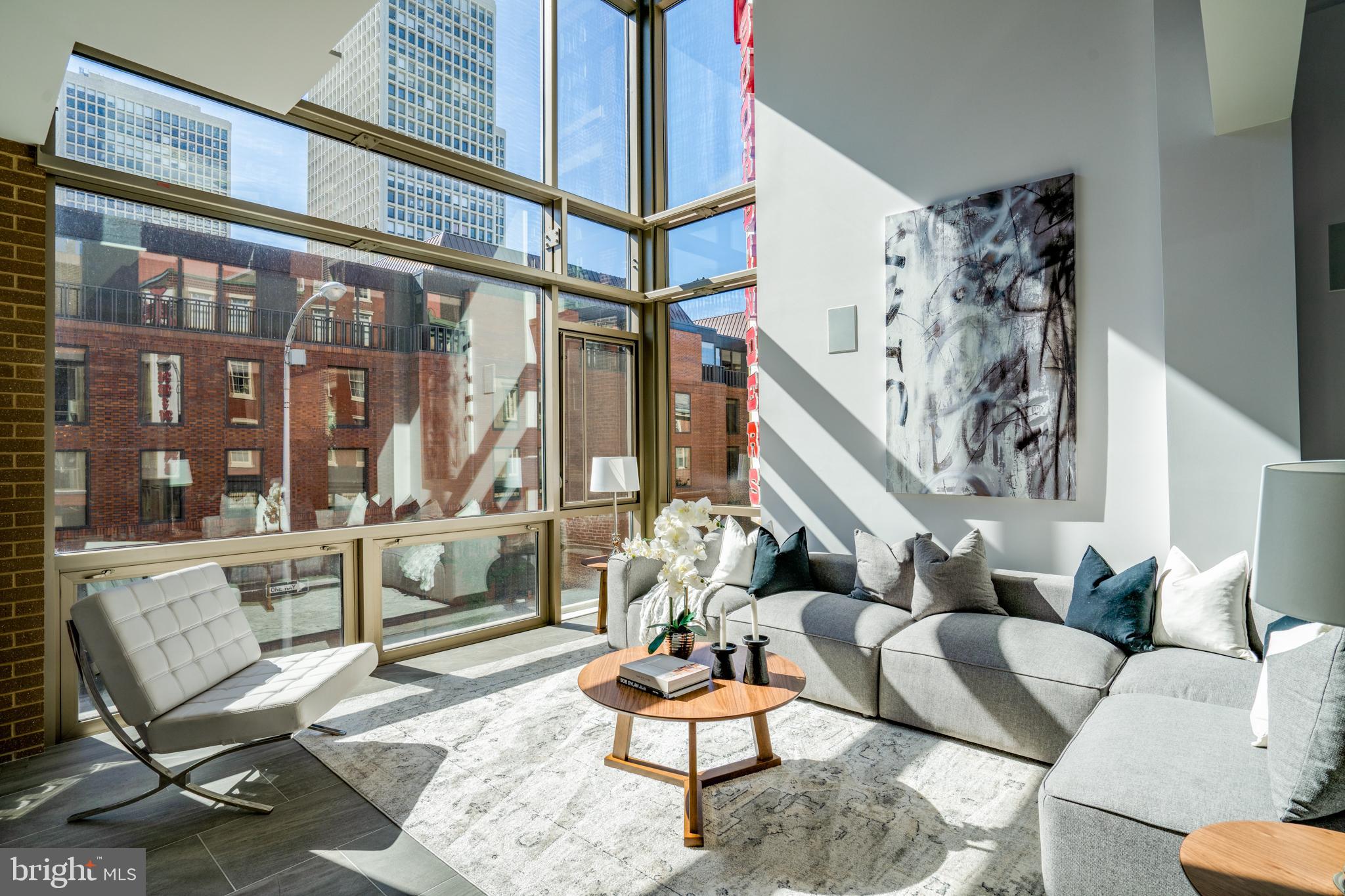 SOCIETY HILL - Residential