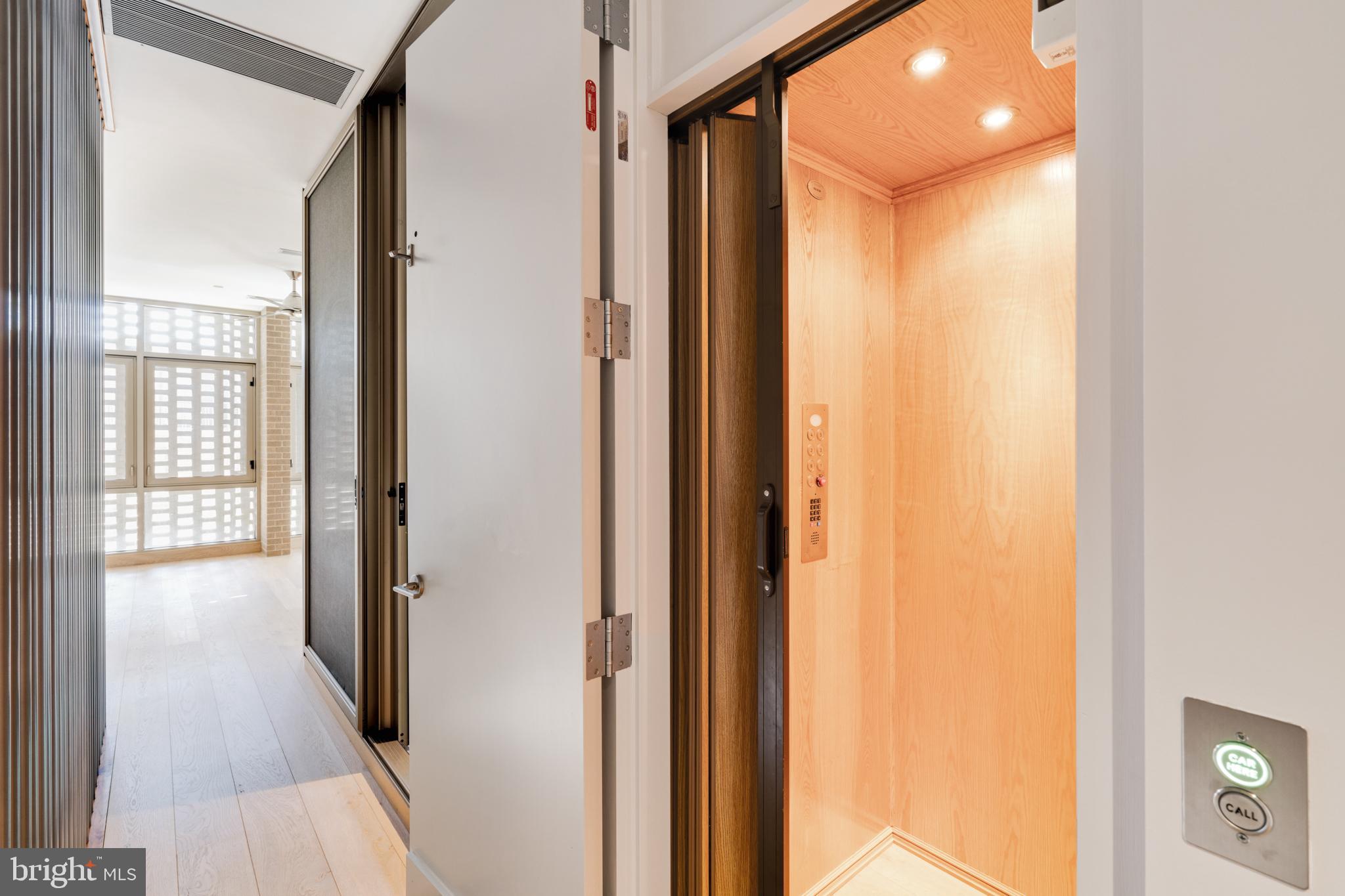 SOCIETY HILL - Residential