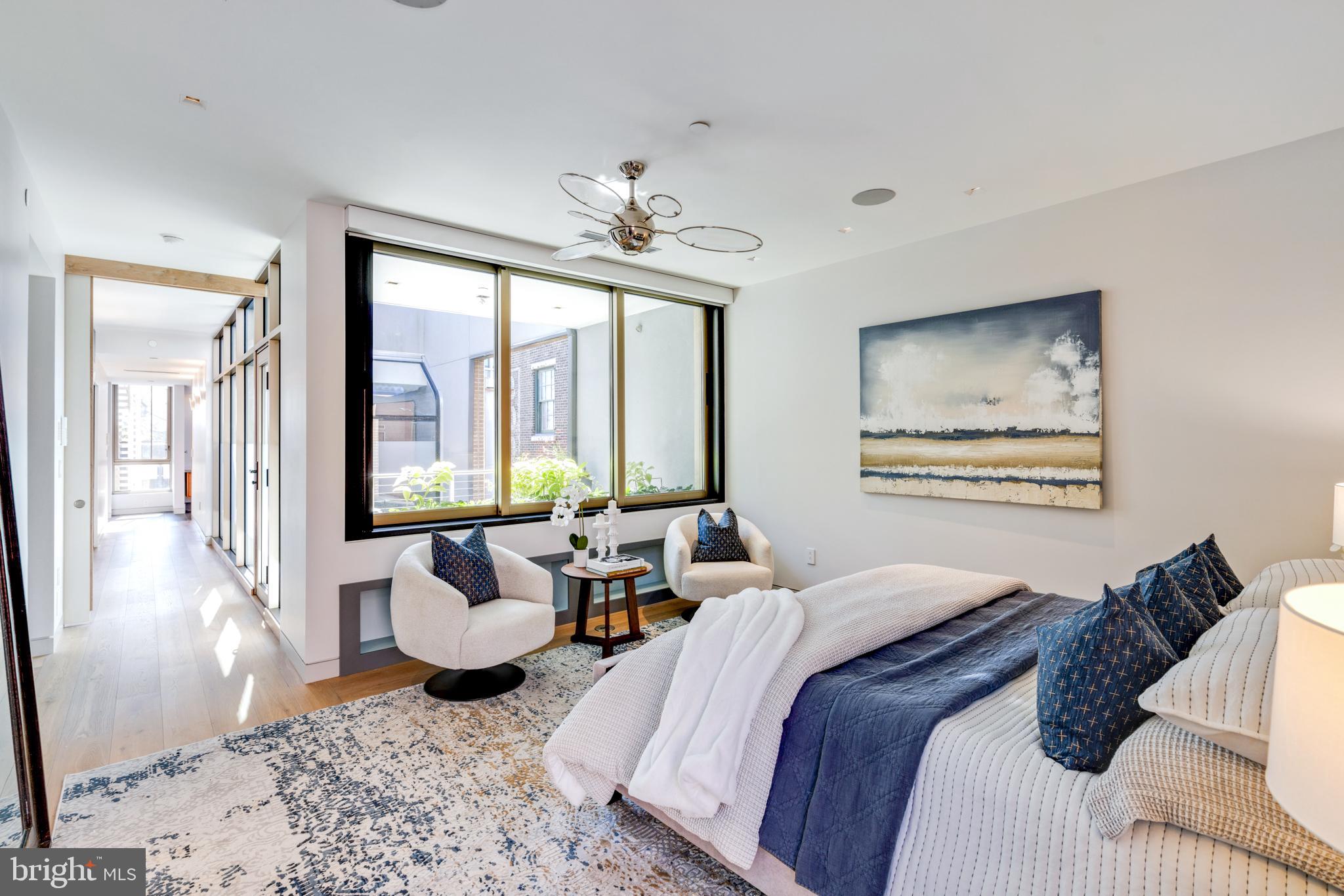 SOCIETY HILL - Residential